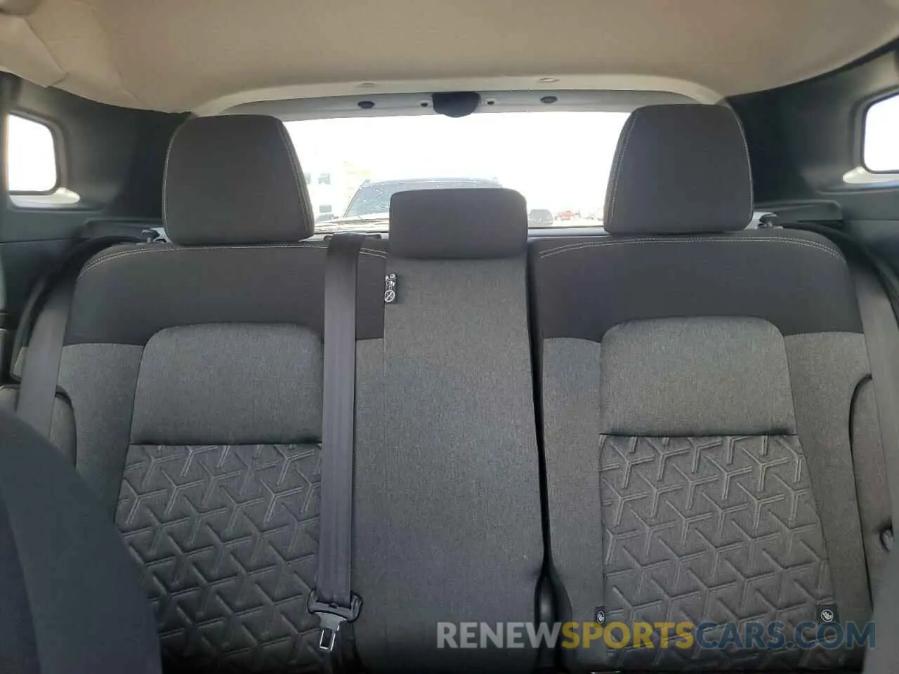 10 Photograph of a damaged car 3N8AP6CB8SL300282 NISSAN KICKS 2025