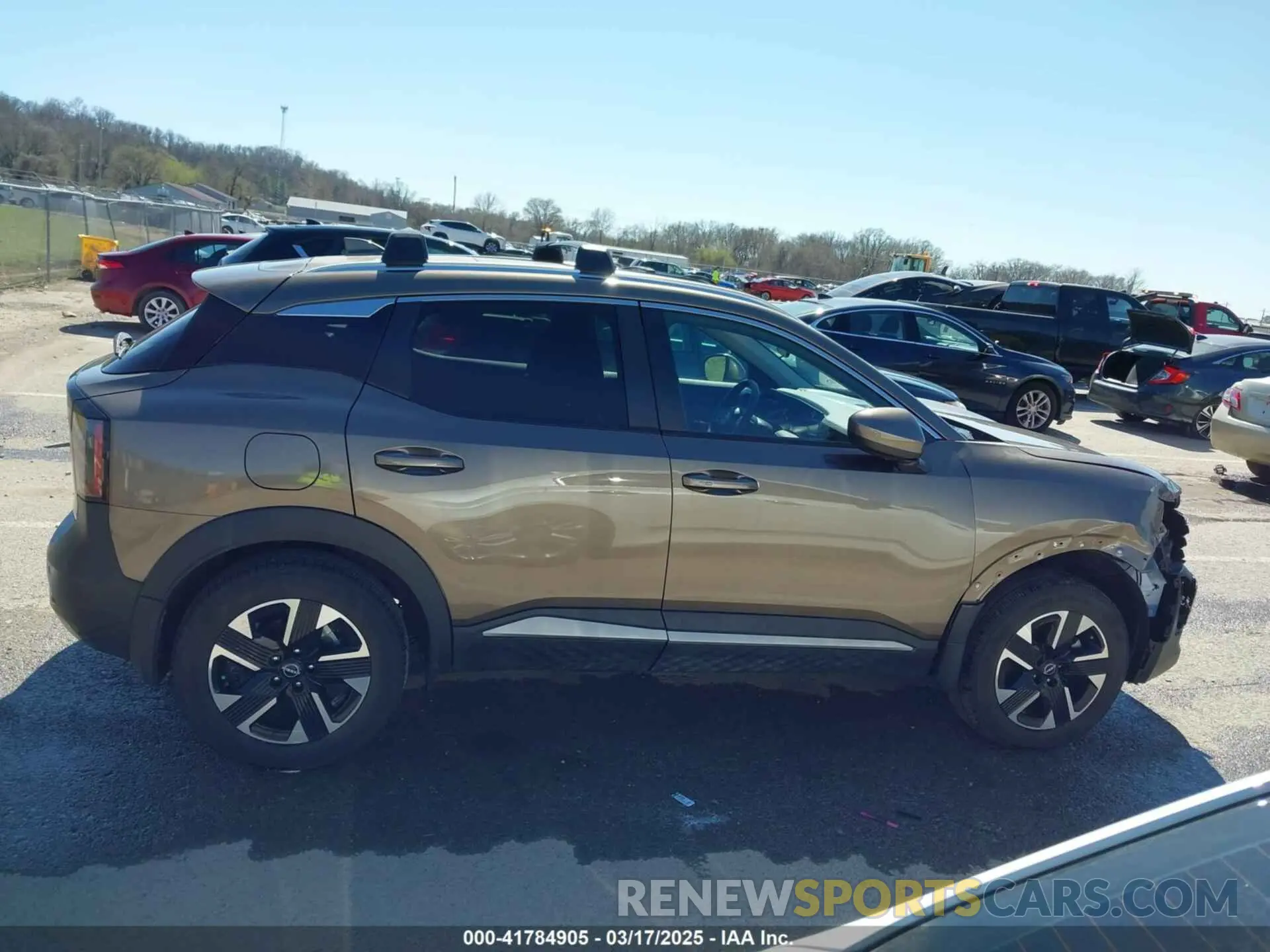 14 Photograph of a damaged car 3N8AP6CBXSL307346 NISSAN KICKS 2025