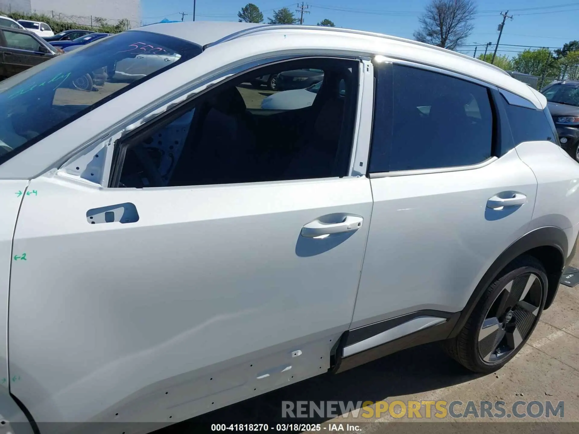 15 Photograph of a damaged car 3N8AP6DA0SL336411 NISSAN KICKS 2025