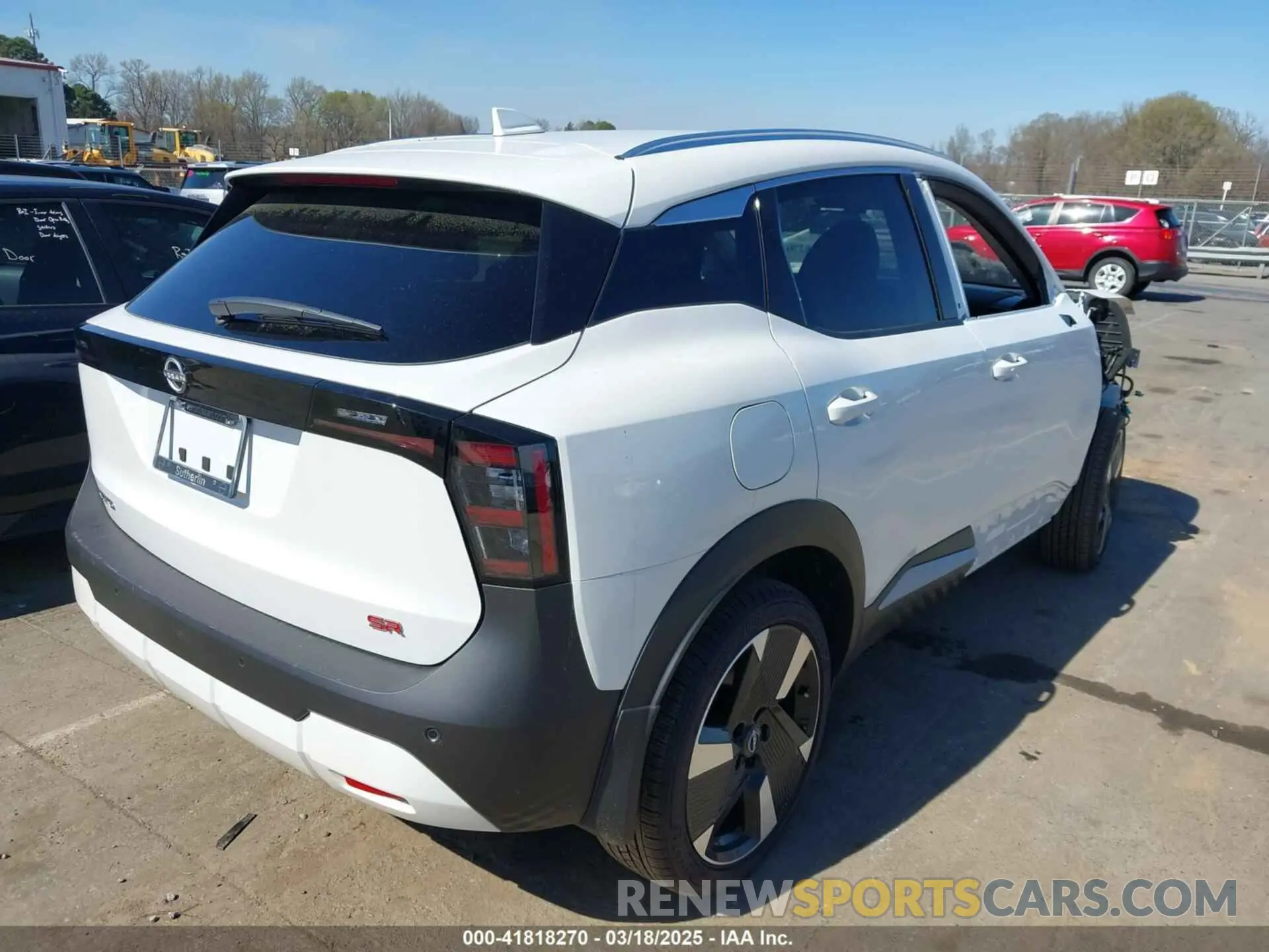 4 Photograph of a damaged car 3N8AP6DA0SL336411 NISSAN KICKS 2025