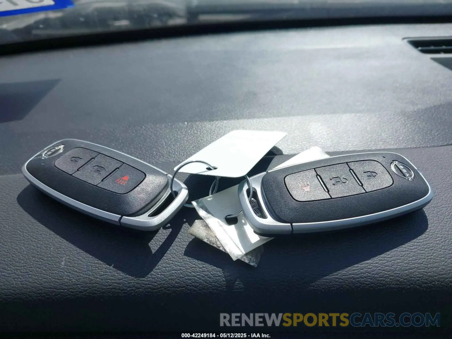 11 Photograph of a damaged car 3N8AP6DA1SL336580 NISSAN KICKS 2025