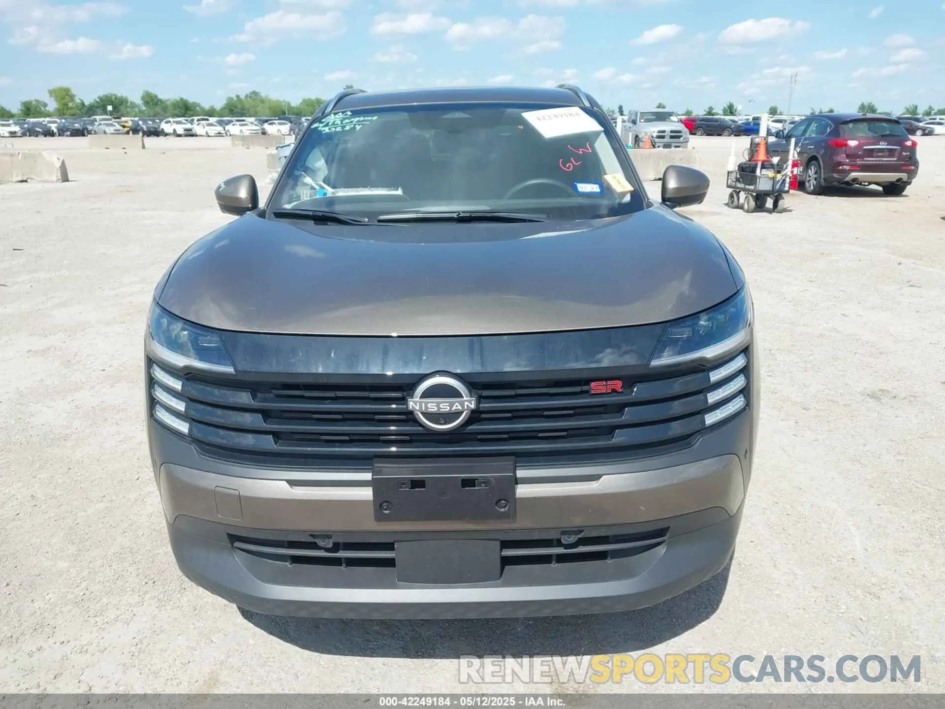 12 Photograph of a damaged car 3N8AP6DA1SL336580 NISSAN KICKS 2025