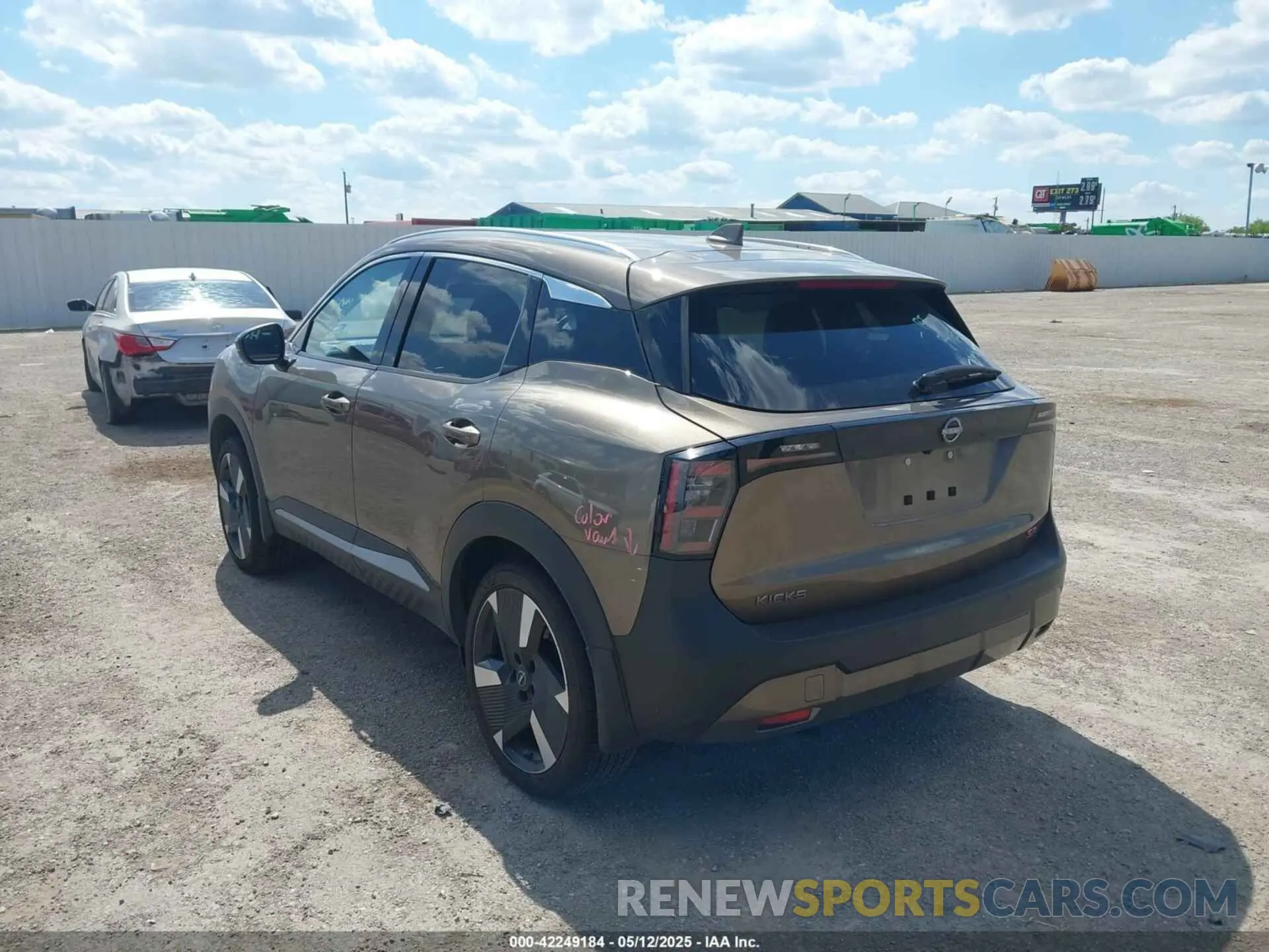 3 Photograph of a damaged car 3N8AP6DA1SL336580 NISSAN KICKS 2025