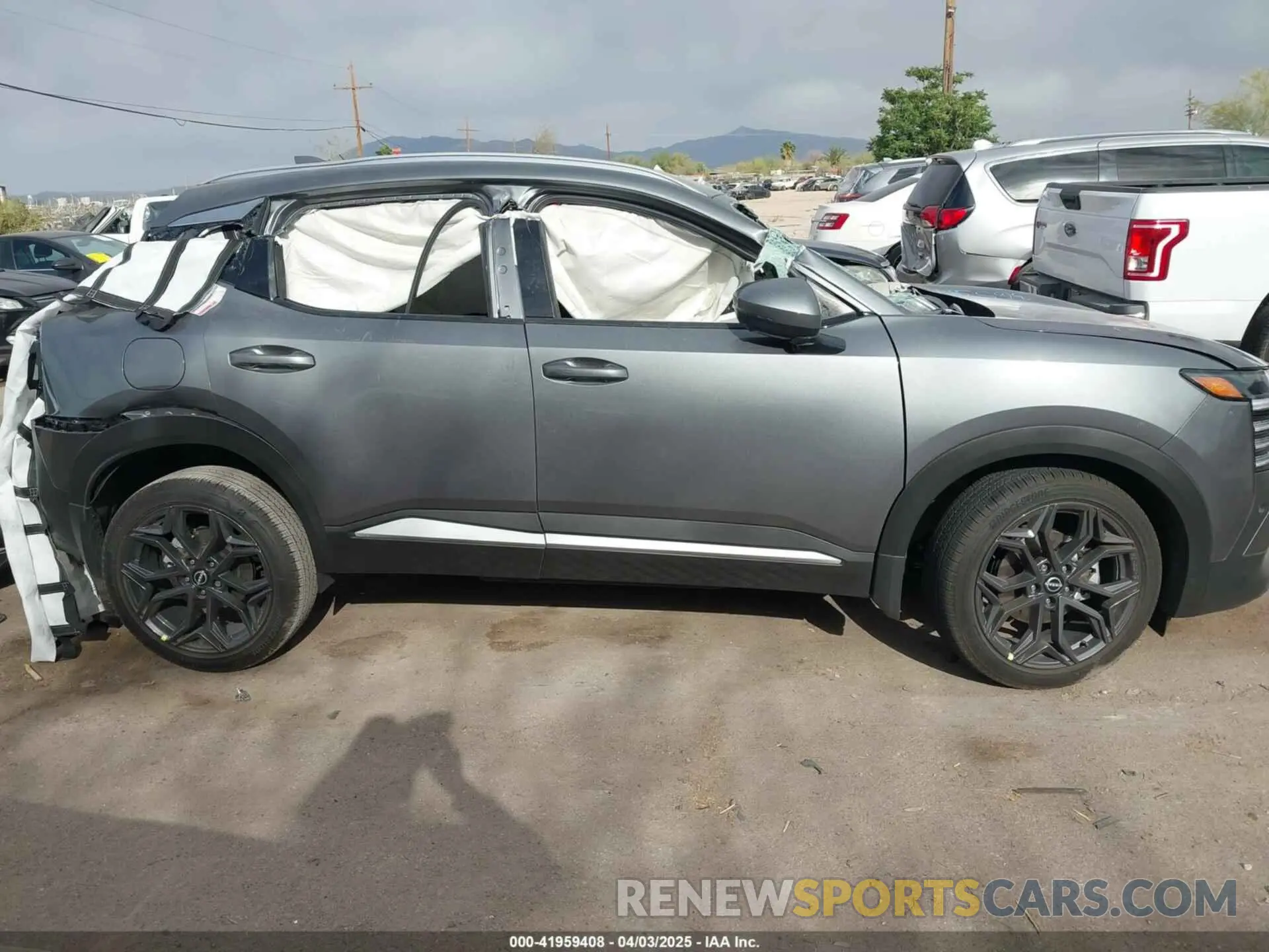 13 Photograph of a damaged car 3N8AP6DA3SL365384 NISSAN KICKS 2025
