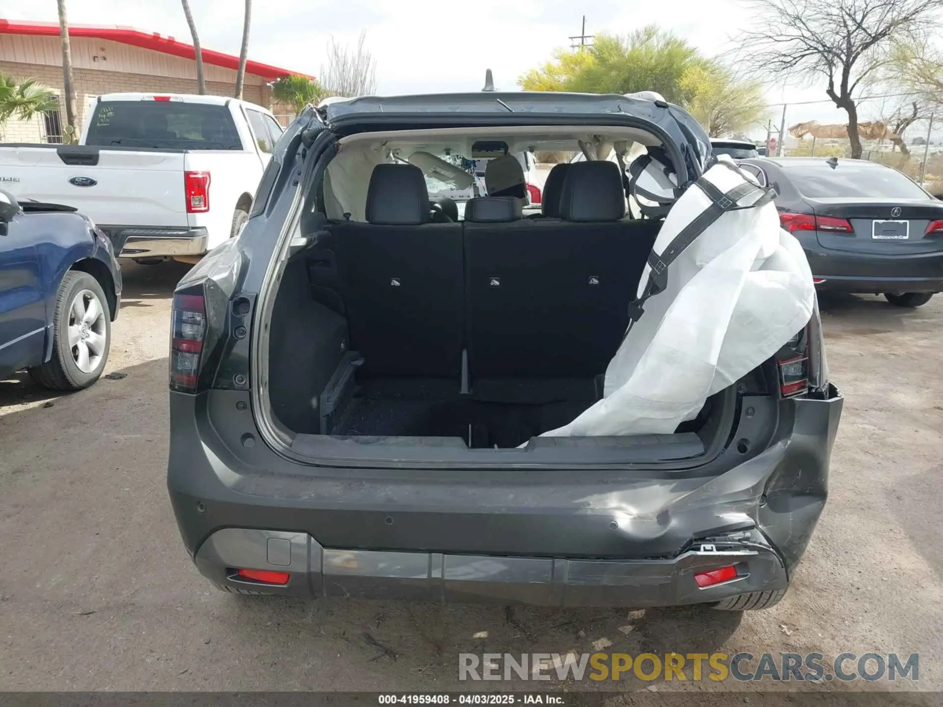 16 Photograph of a damaged car 3N8AP6DA3SL365384 NISSAN KICKS 2025