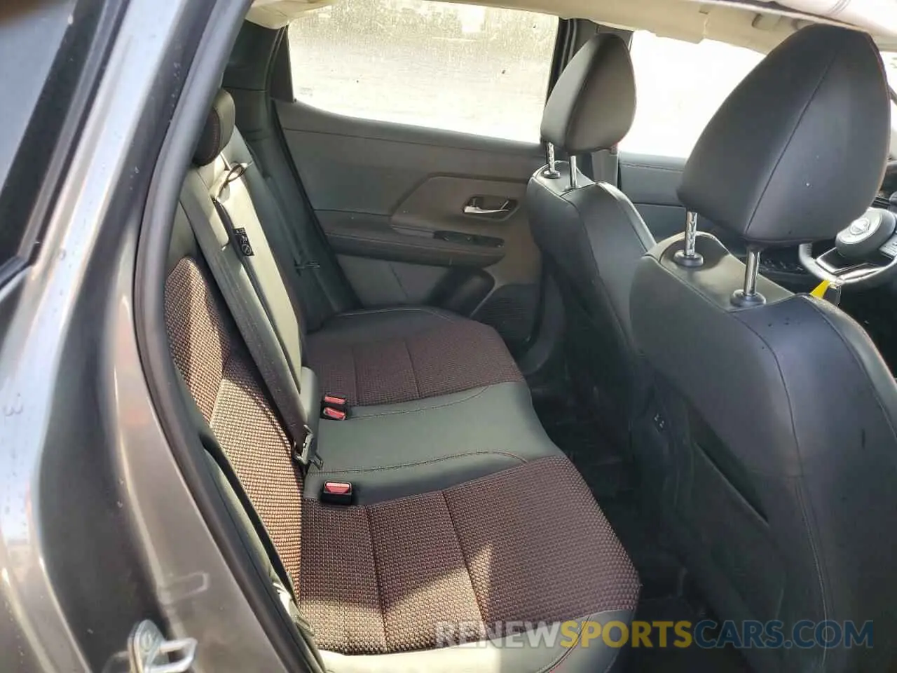 11 Photograph of a damaged car 3N8AP6DA9SL321759 NISSAN KICKS 2025