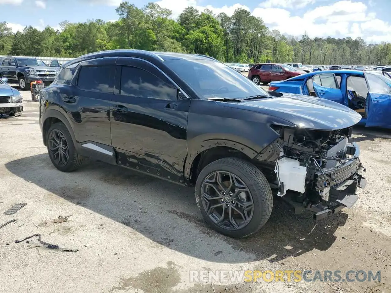 4 Photograph of a damaged car 3N8AP6DAXSL335704 NISSAN KICKS 2025