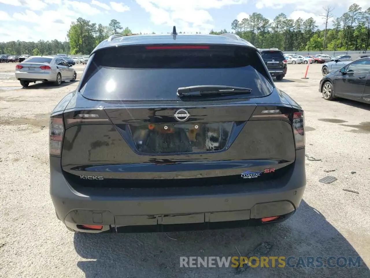 6 Photograph of a damaged car 3N8AP6DAXSL335704 NISSAN KICKS 2025