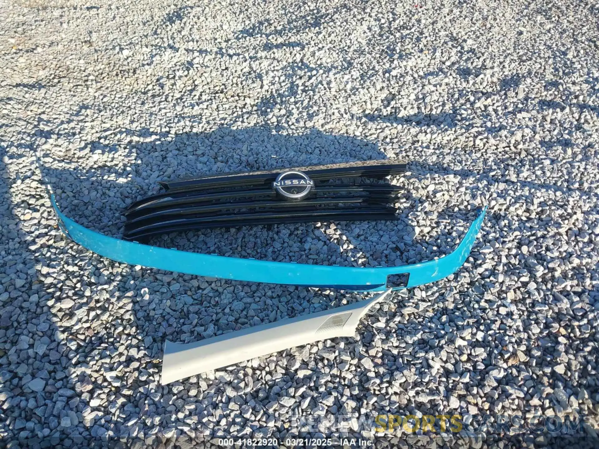 12 Photograph of a damaged car 3N8AP6DB0SL309136 NISSAN KICKS 2025
