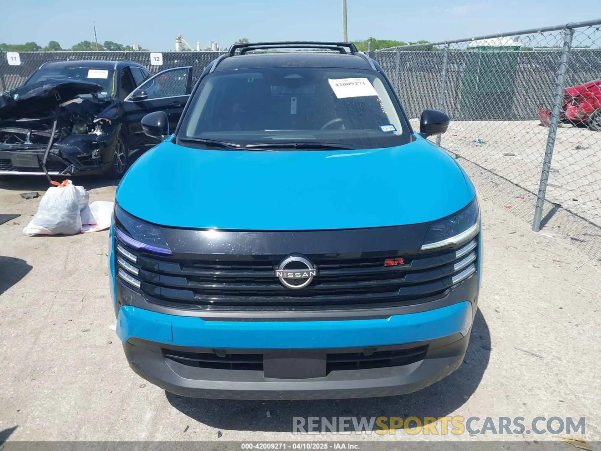 12 Photograph of a damaged car 3N8AP6DB0SL321643 NISSAN KICKS 2025