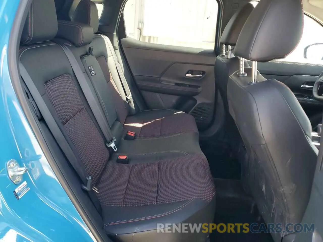 11 Photograph of a damaged car 3N8AP6DB1SL317374 NISSAN KICKS 2025