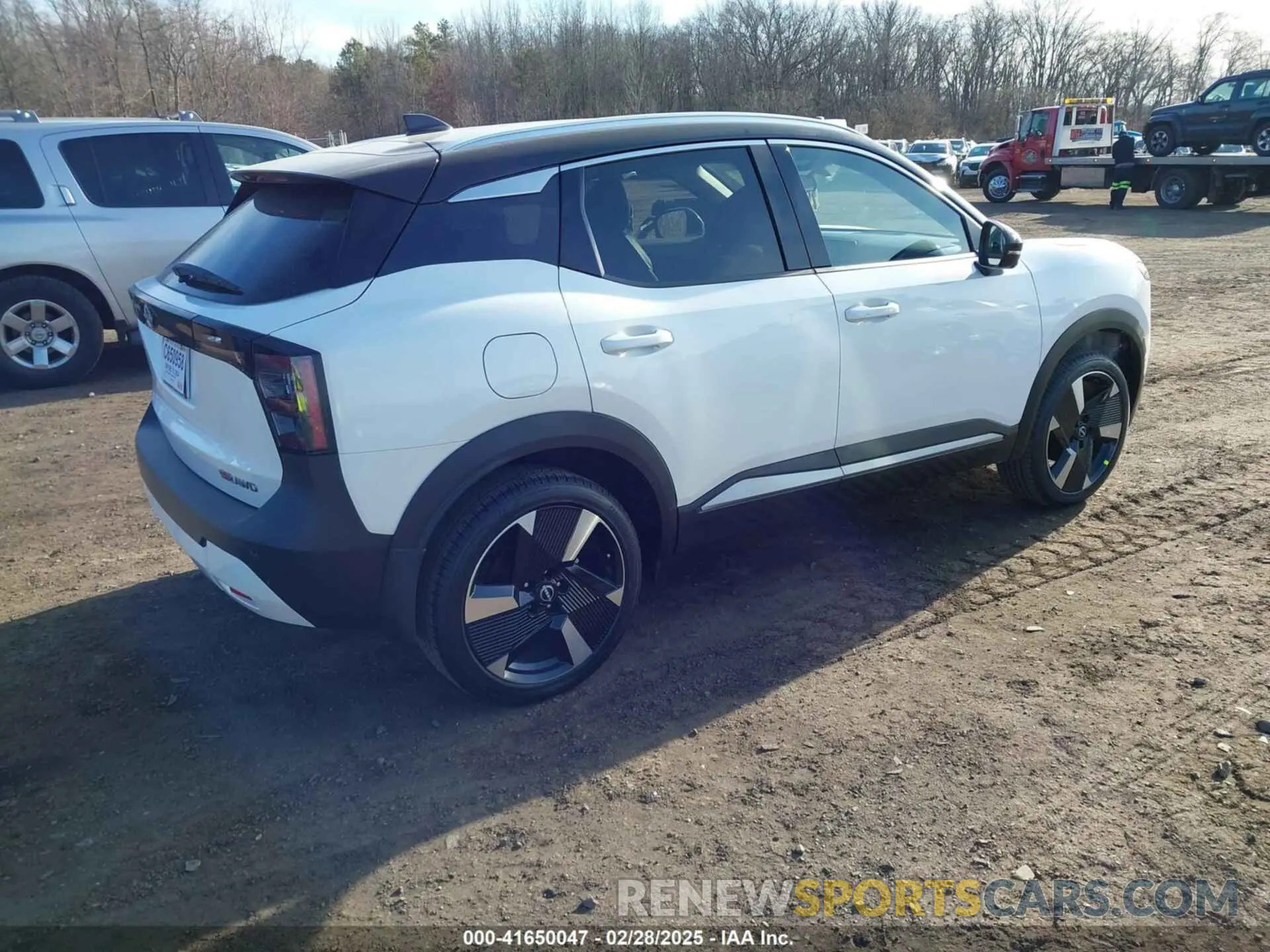 4 Photograph of a damaged car 3N8AP6DB5SL308659 NISSAN KICKS 2025