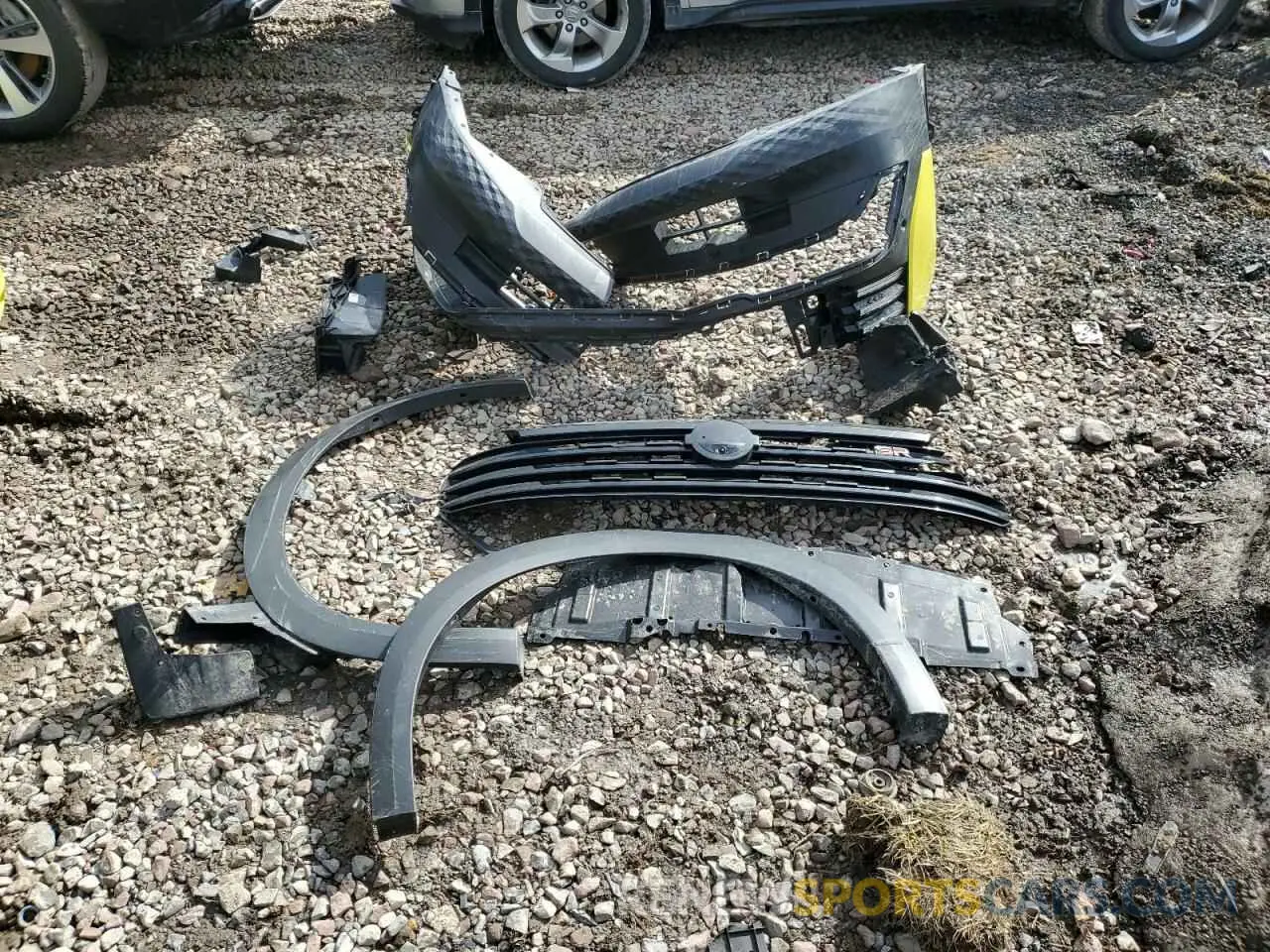 13 Photograph of a damaged car 3N8AP6DB6SL348877 NISSAN KICKS 2025
