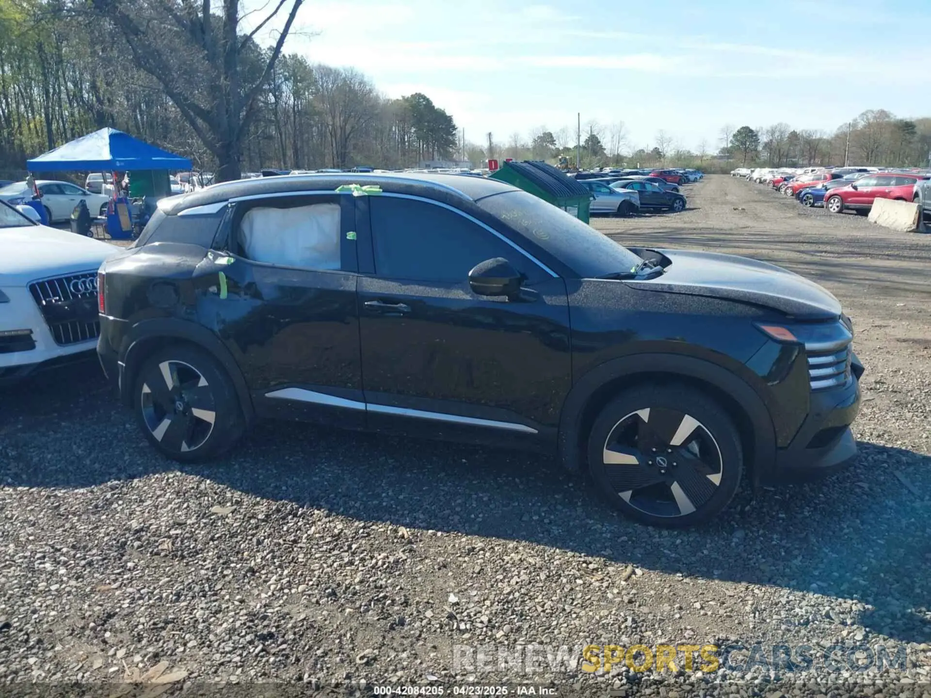 13 Photograph of a damaged car 3N8AP6DBXSL314148 NISSAN KICKS 2025