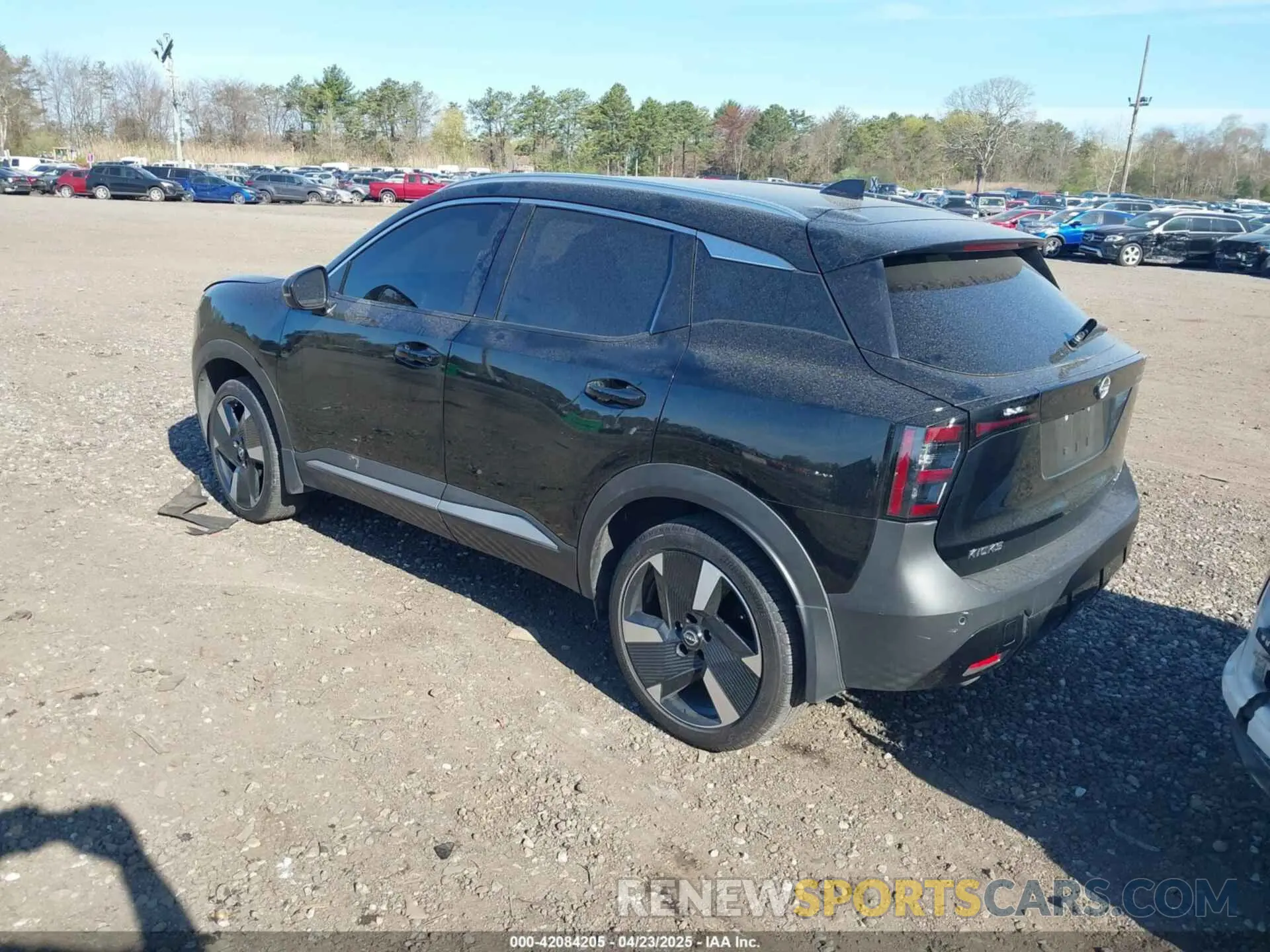 3 Photograph of a damaged car 3N8AP6DBXSL314148 NISSAN KICKS 2025