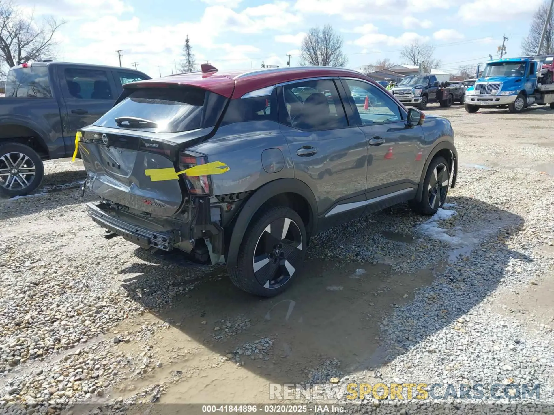 4 Photograph of a damaged car 3N8AP6DD3SL358722 NISSAN KICKS 2025
