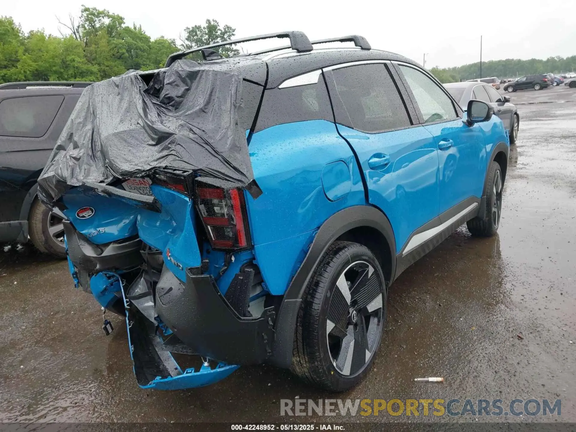 4 Photograph of a damaged car 3N8AP6DD4SL353822 NISSAN KICKS 2025