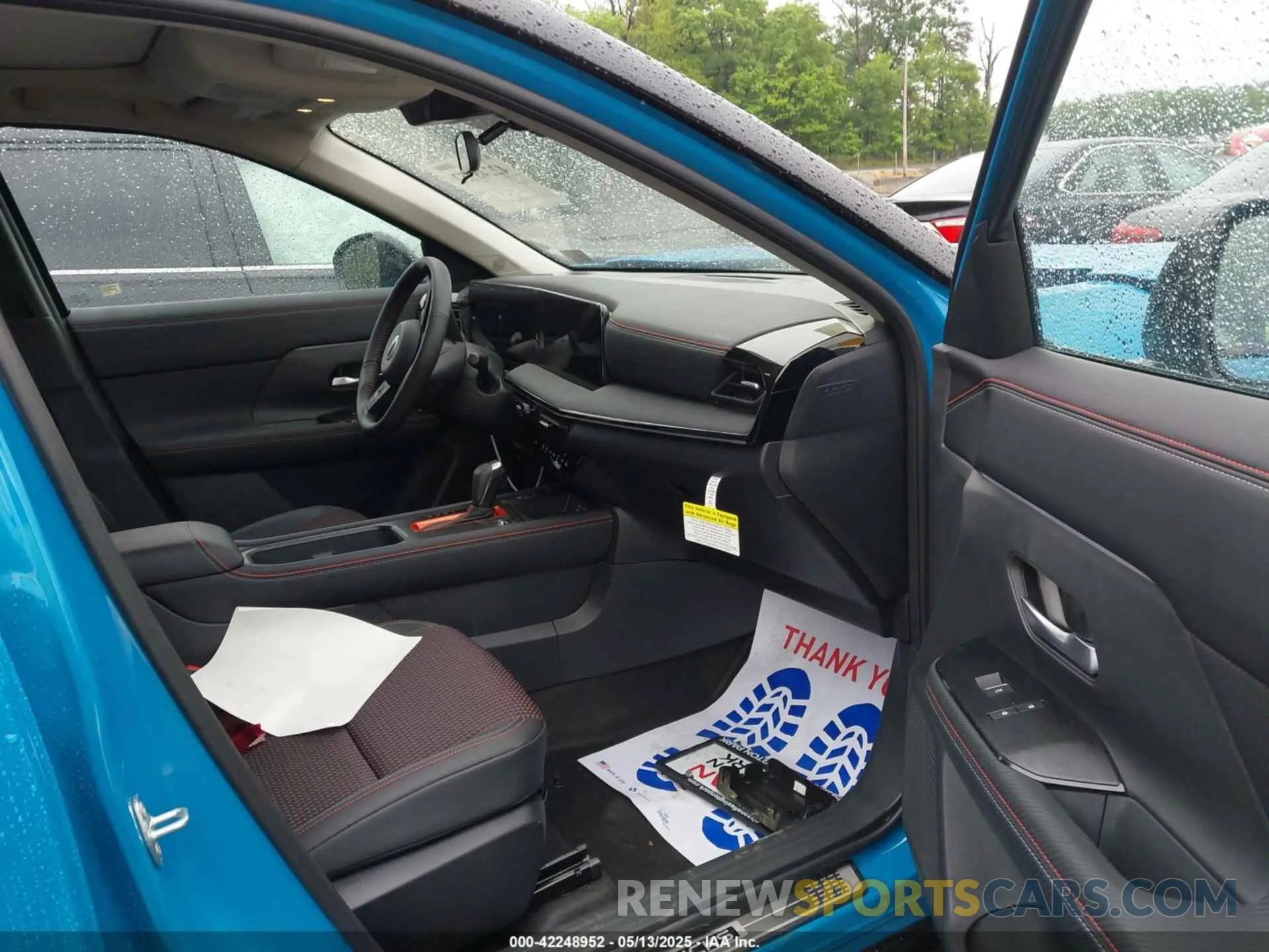 5 Photograph of a damaged car 3N8AP6DD4SL353822 NISSAN KICKS 2025