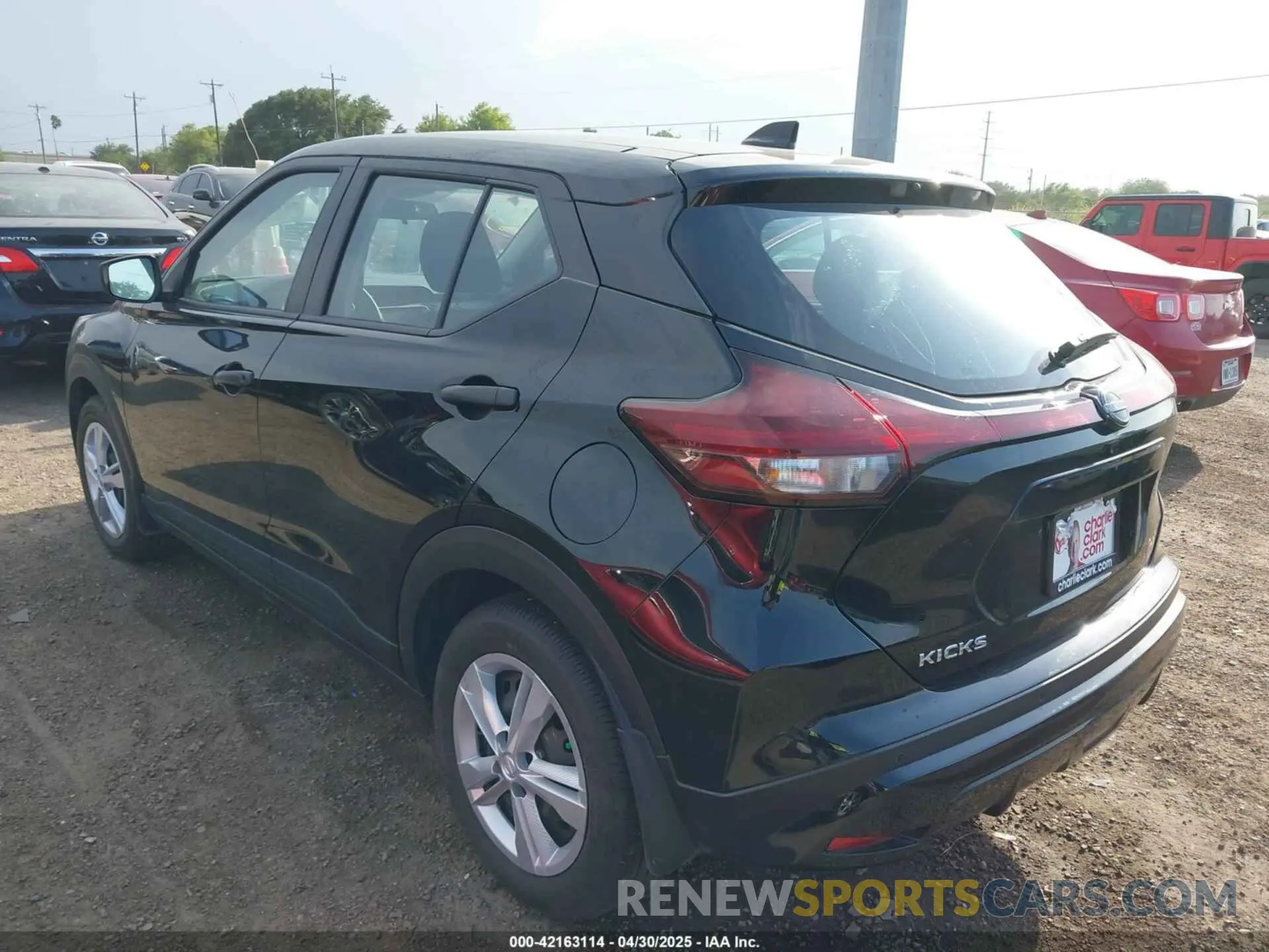3 Photograph of a damaged car 3N1CP5BV7SL476026 NISSAN KICKS PLAY 2025