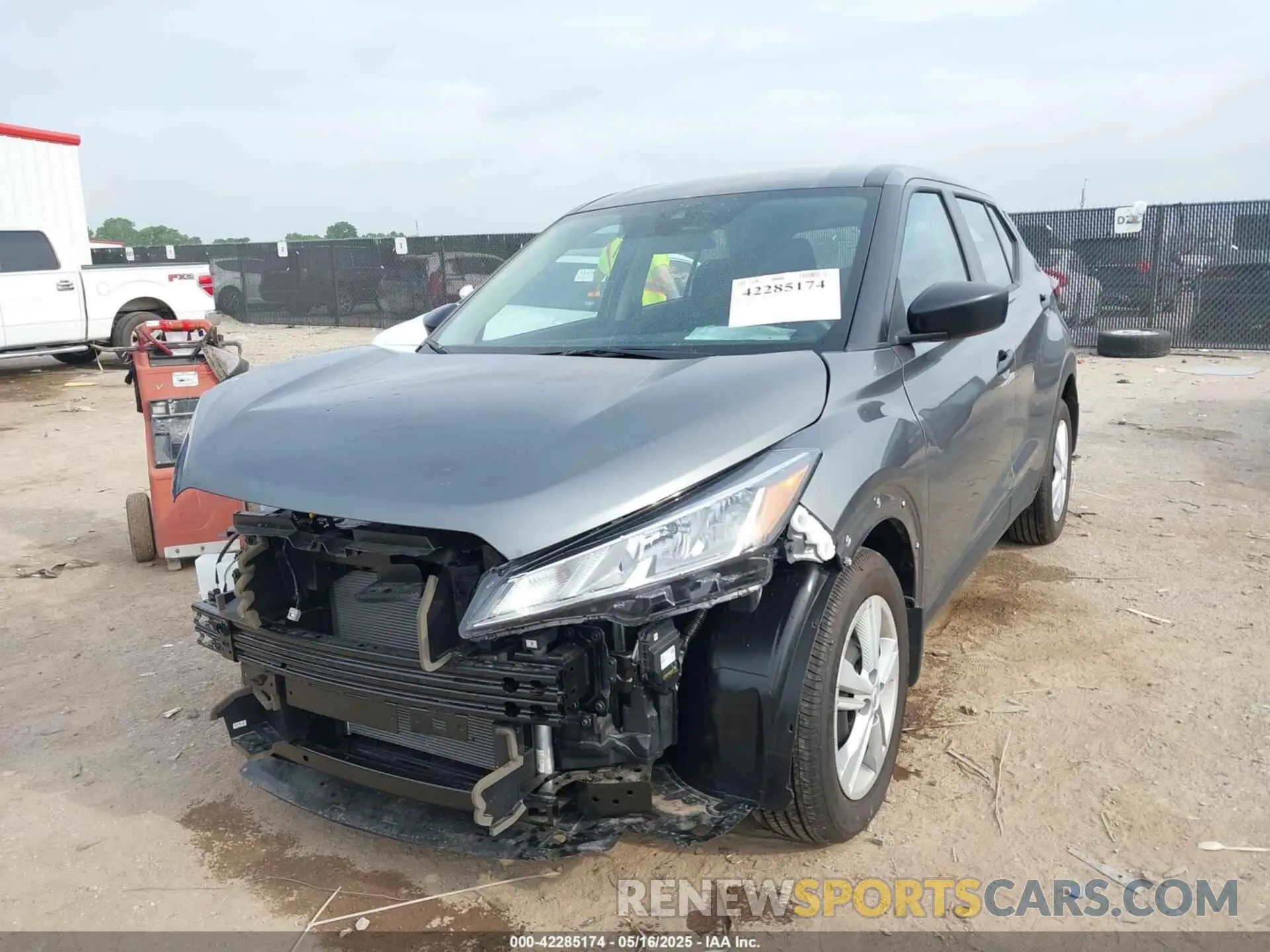 2 Photograph of a damaged car 3N1CP5BVXSL478059 NISSAN KICKS PLAY 2025