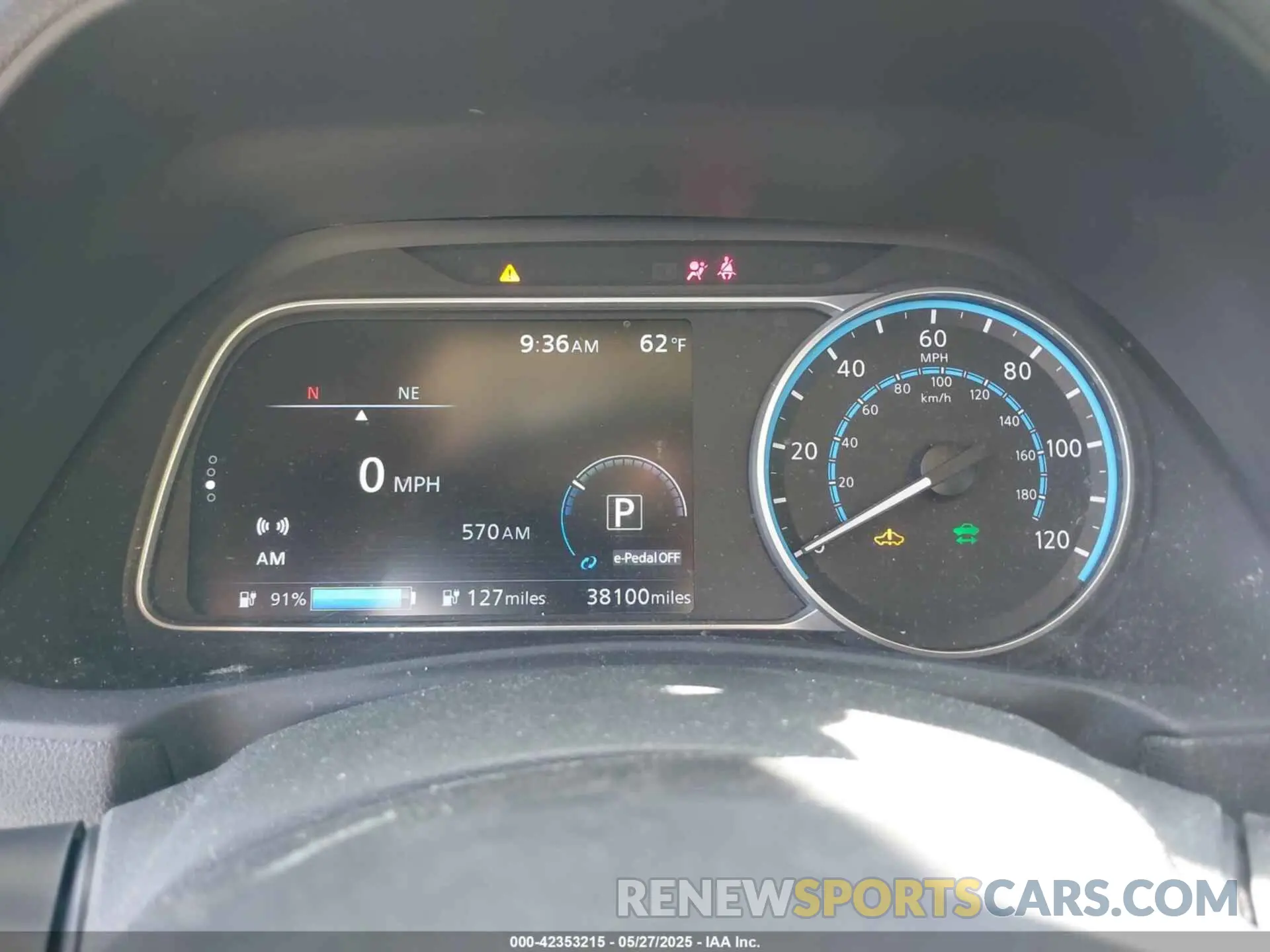 18 Photograph of a damaged car 1N4AZ1CP0KC314523 NISSAN LEAF 2019