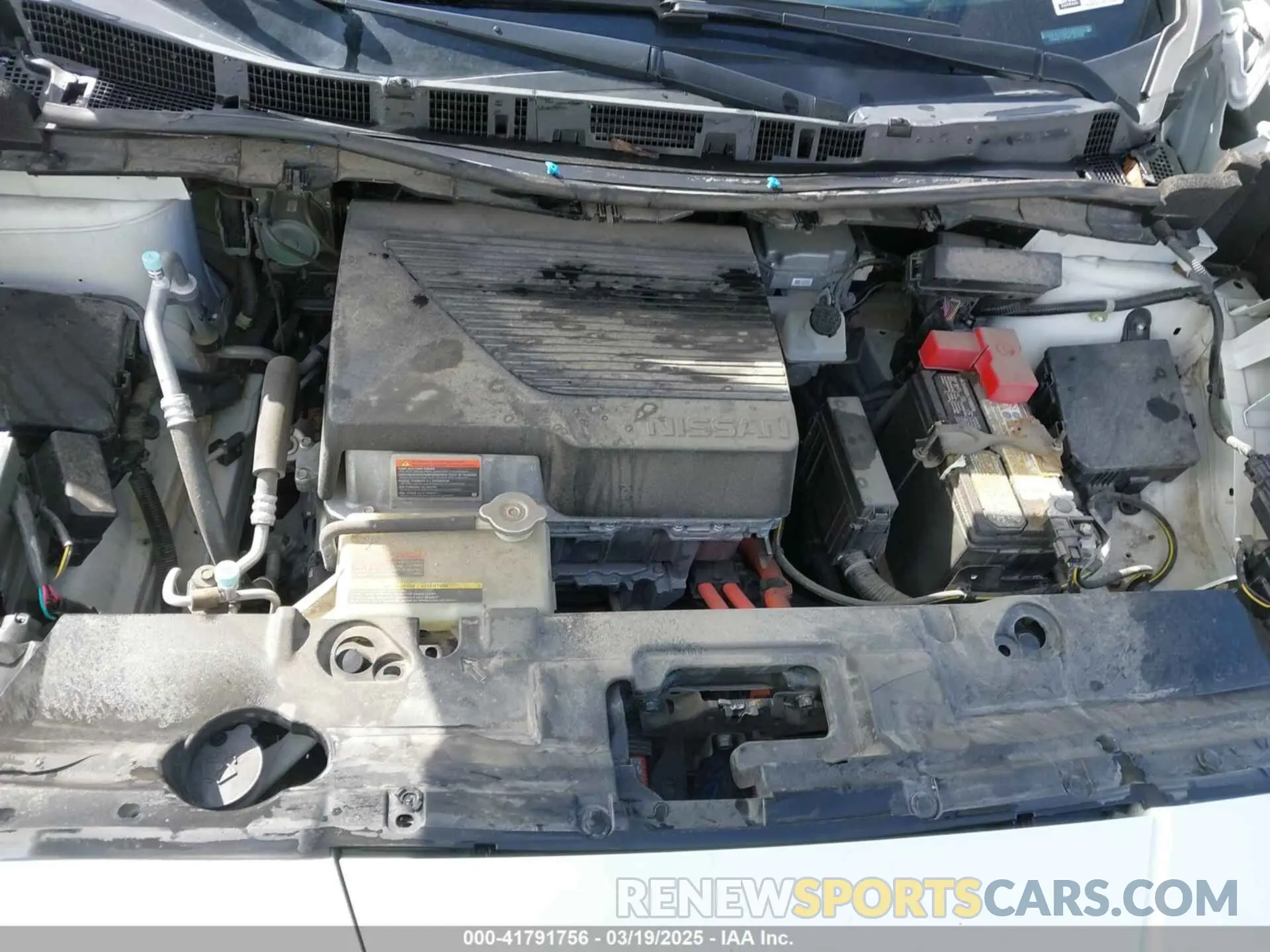 10 Photograph of a damaged car 1N4AZ1CP0KC321908 NISSAN LEAF 2019