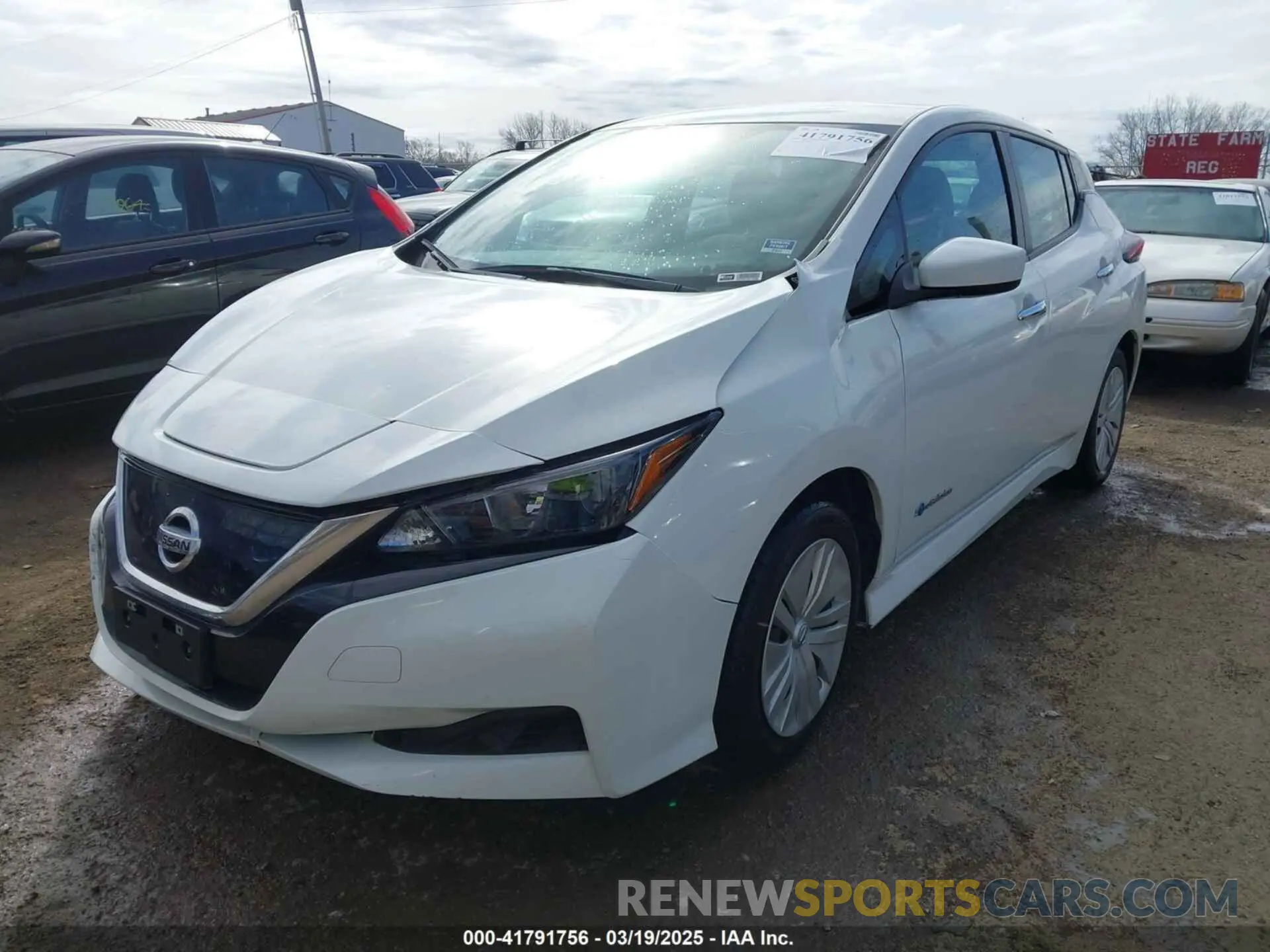 2 Photograph of a damaged car 1N4AZ1CP0KC321908 NISSAN LEAF 2019