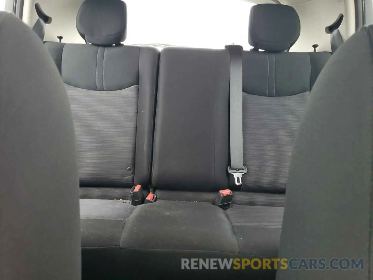 10 Photograph of a damaged car 1N4AZ1CP1KC302364 NISSAN LEAF 2019