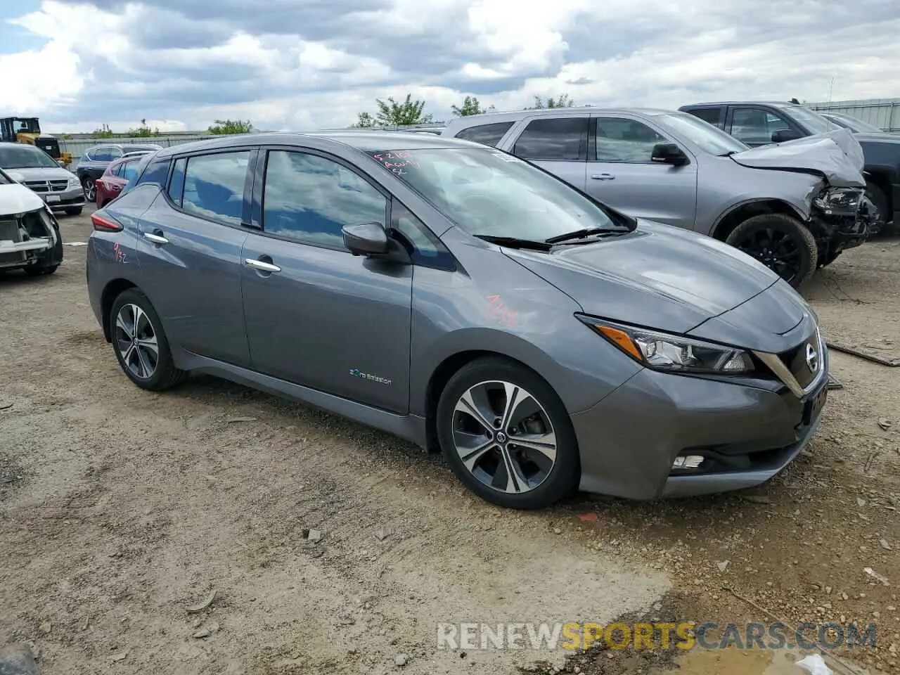 4 Photograph of a damaged car 1N4AZ1CP1KC306883 NISSAN LEAF 2019
