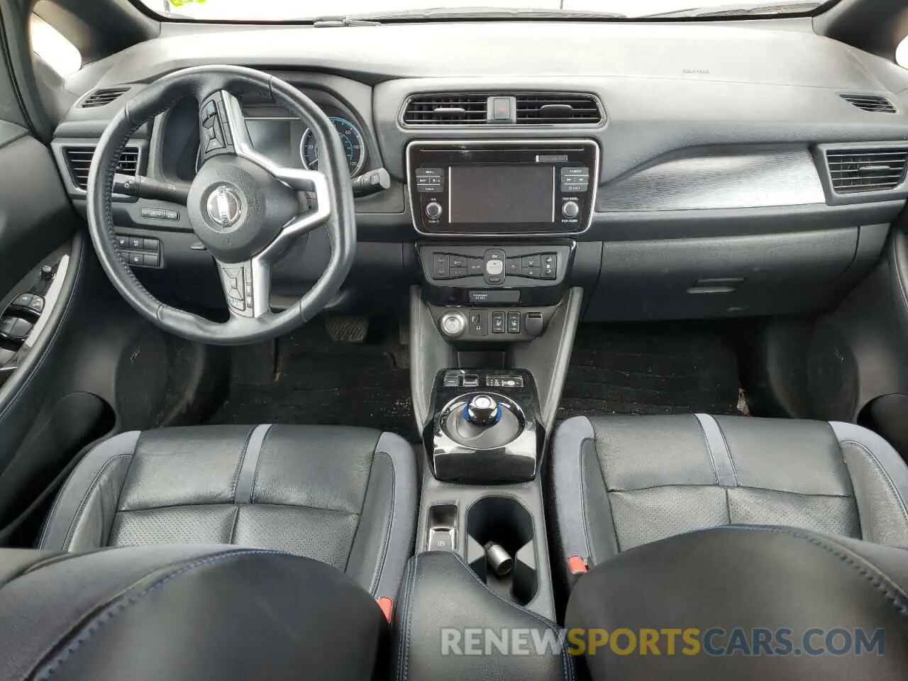 8 Photograph of a damaged car 1N4AZ1CP1KC306883 NISSAN LEAF 2019
