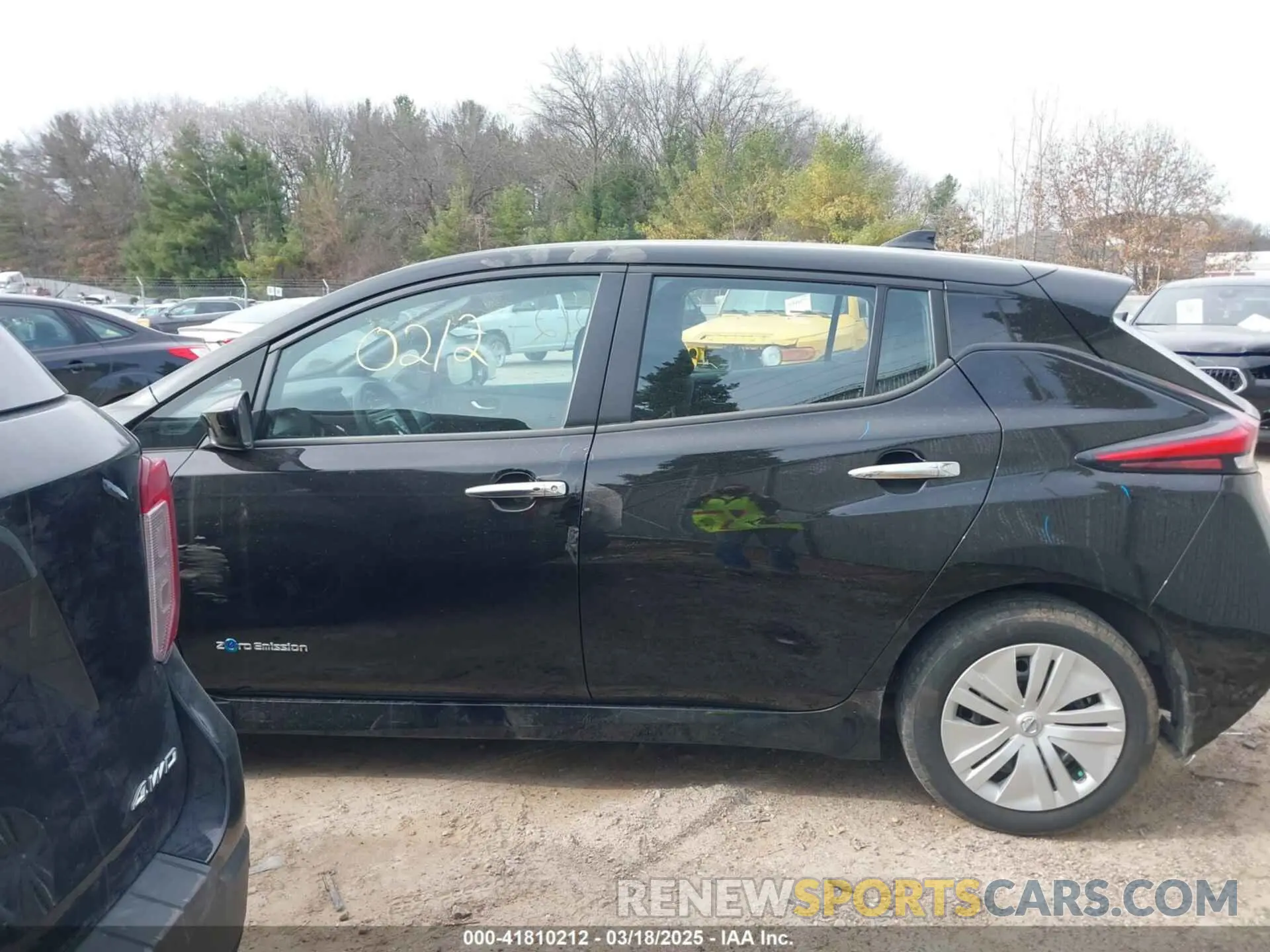14 Photograph of a damaged car 1N4AZ1CP1KC313672 NISSAN LEAF 2019