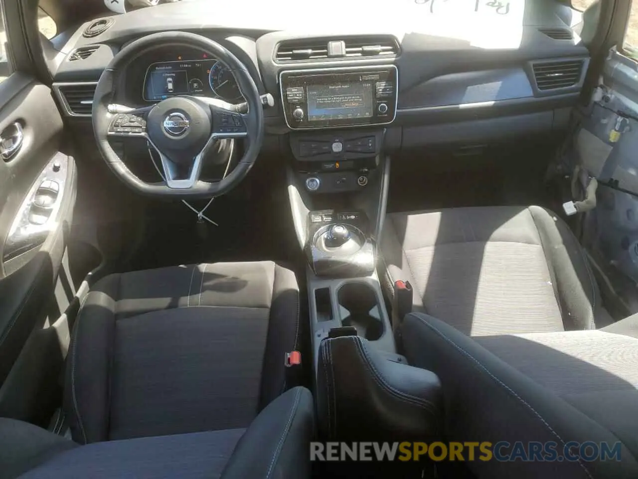 8 Photograph of a damaged car 1N4AZ1CP2KC321859 NISSAN LEAF 2019