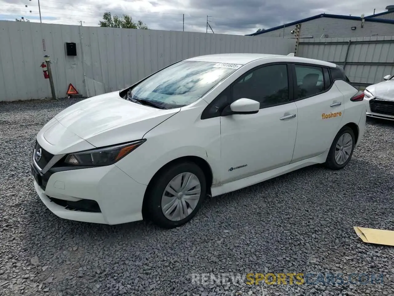 1 Photograph of a damaged car 1N4AZ1CP6KC300836 NISSAN LEAF 2019