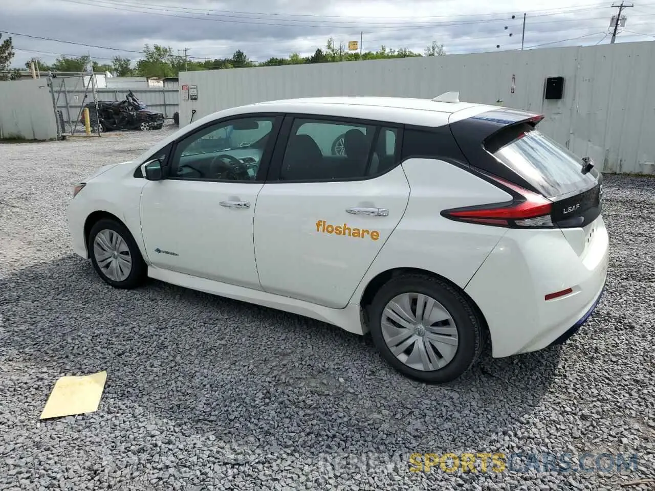 2 Photograph of a damaged car 1N4AZ1CP6KC300836 NISSAN LEAF 2019