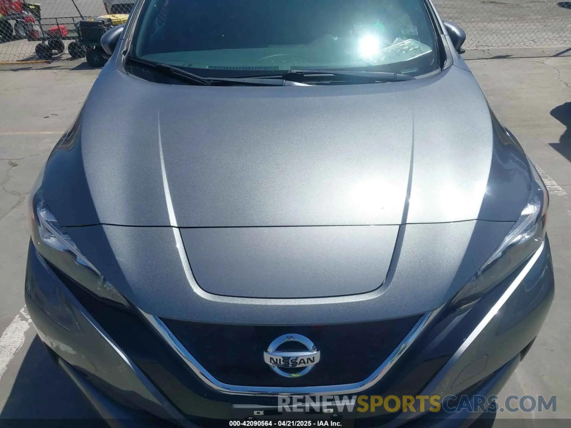 10 Photograph of a damaged car 1N4AZ1CP6KC304997 NISSAN LEAF 2019