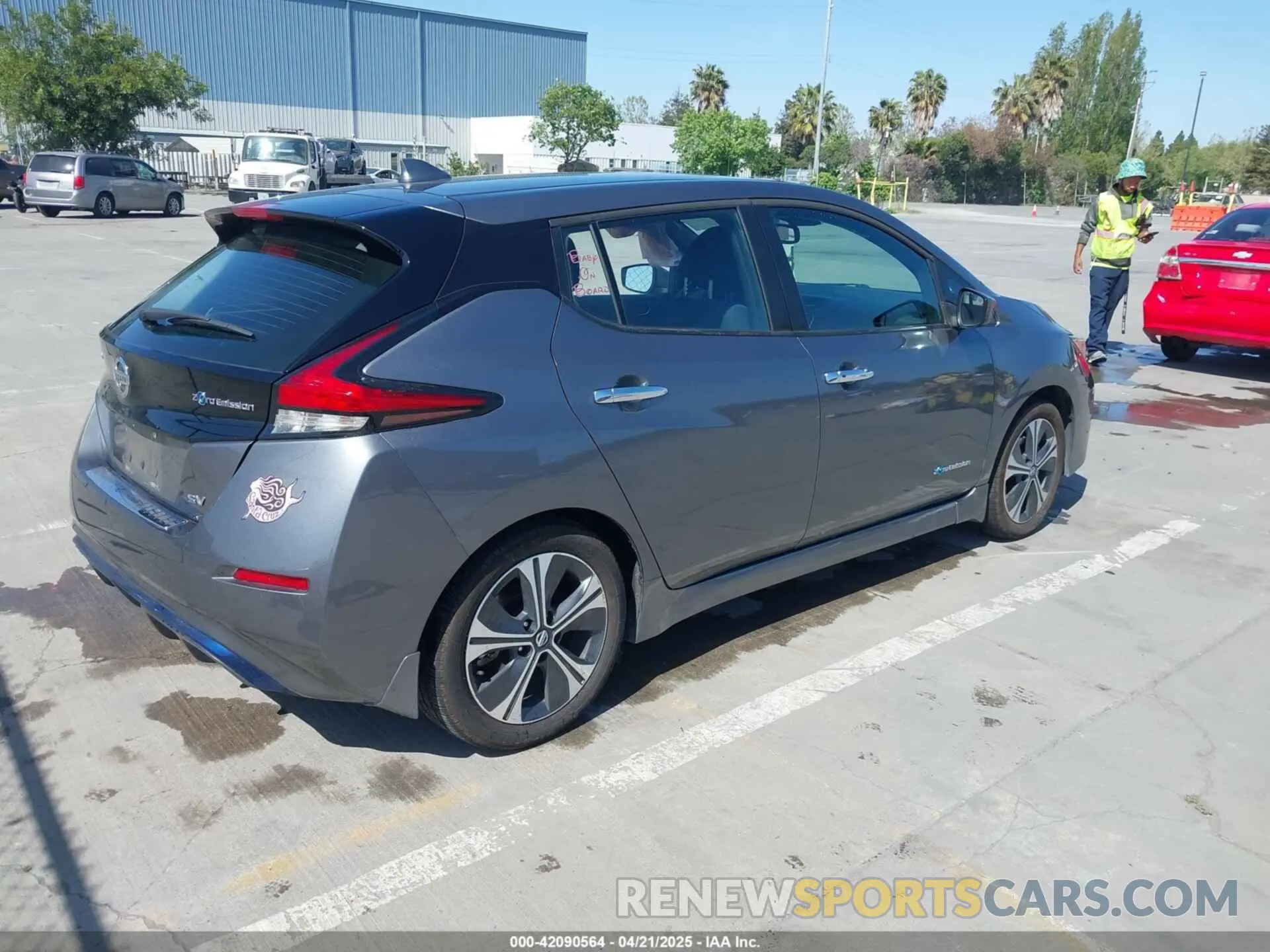 4 Photograph of a damaged car 1N4AZ1CP6KC304997 NISSAN LEAF 2019