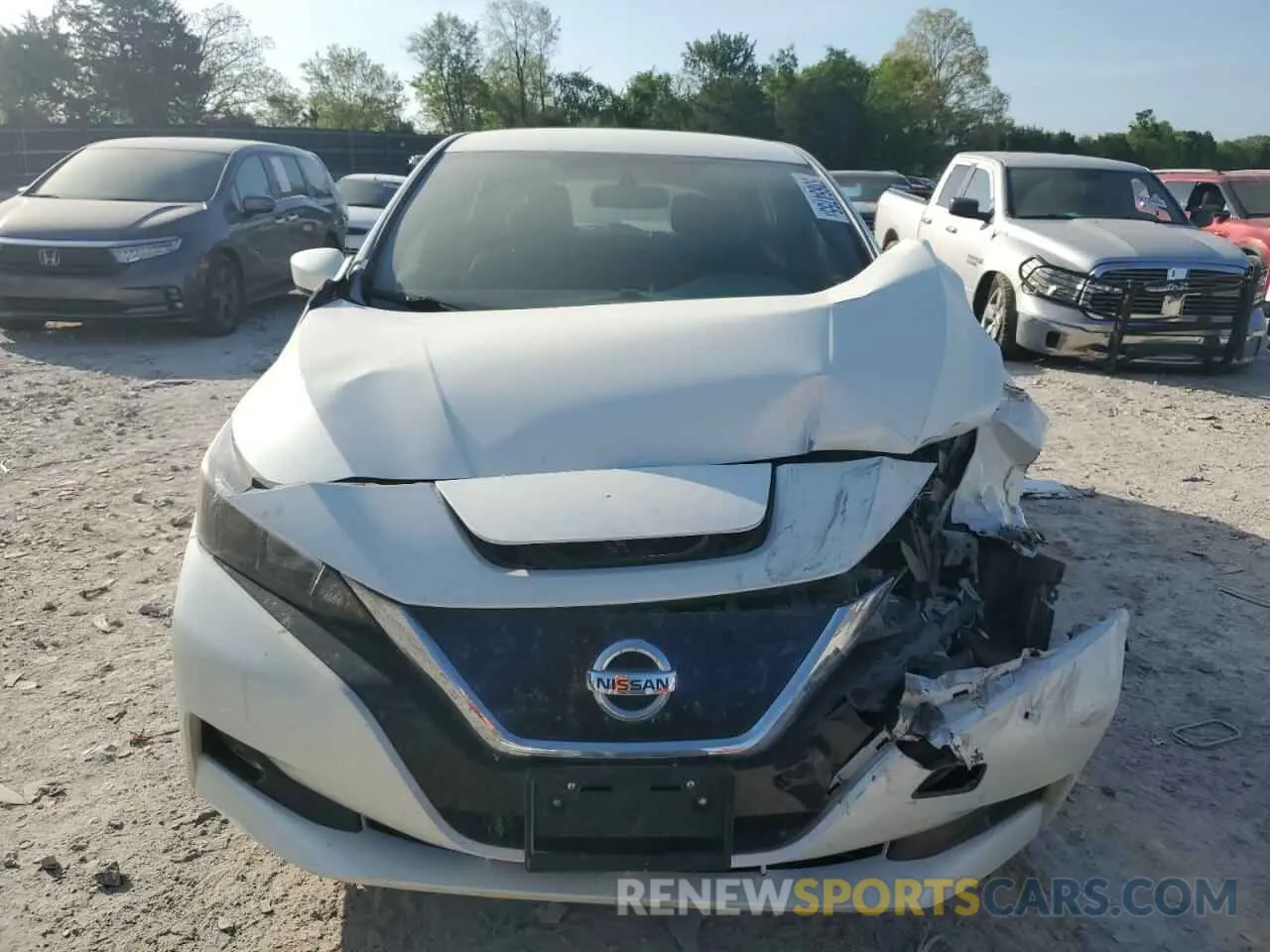 5 Photograph of a damaged car 1N4AZ1CP6KC305261 NISSAN LEAF 2019