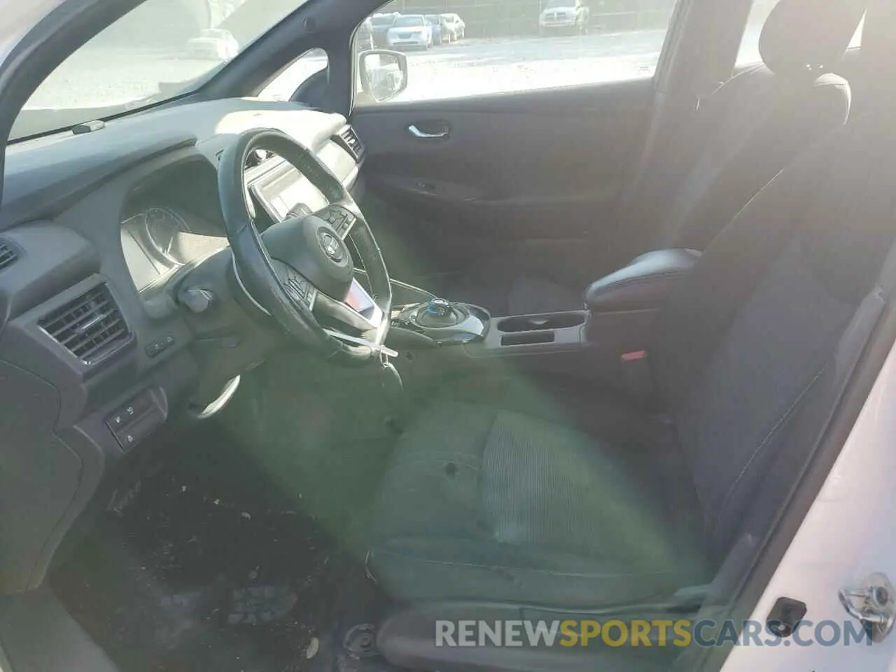 7 Photograph of a damaged car 1N4AZ1CP6KC305261 NISSAN LEAF 2019