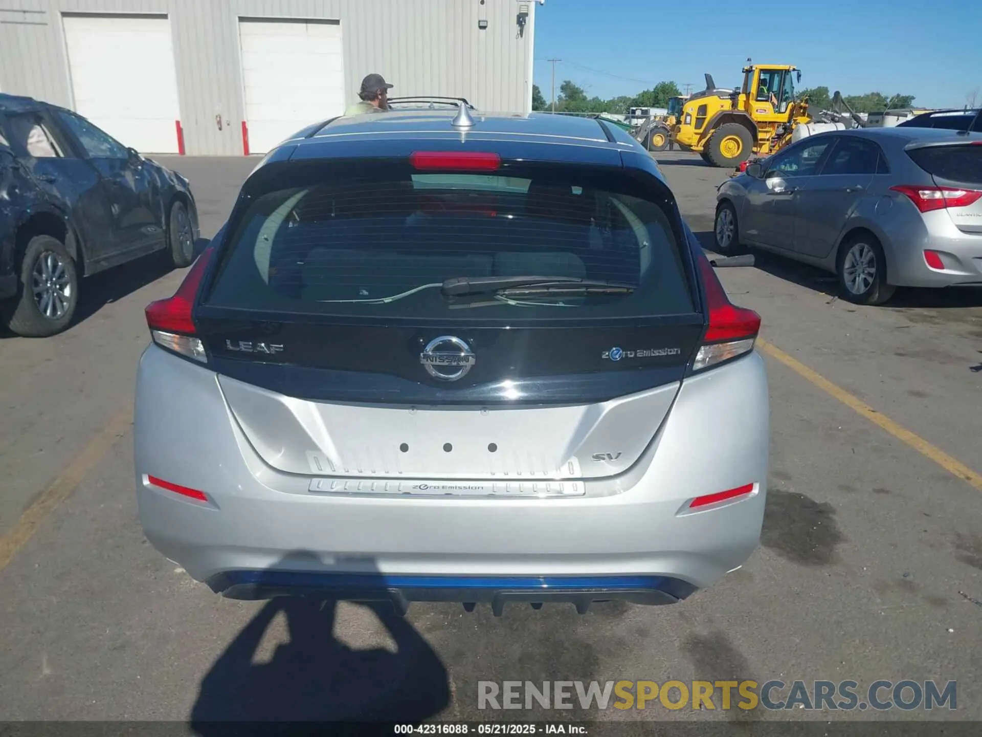 15 Photograph of a damaged car 1N4AZ1CP7KC307715 NISSAN LEAF 2019