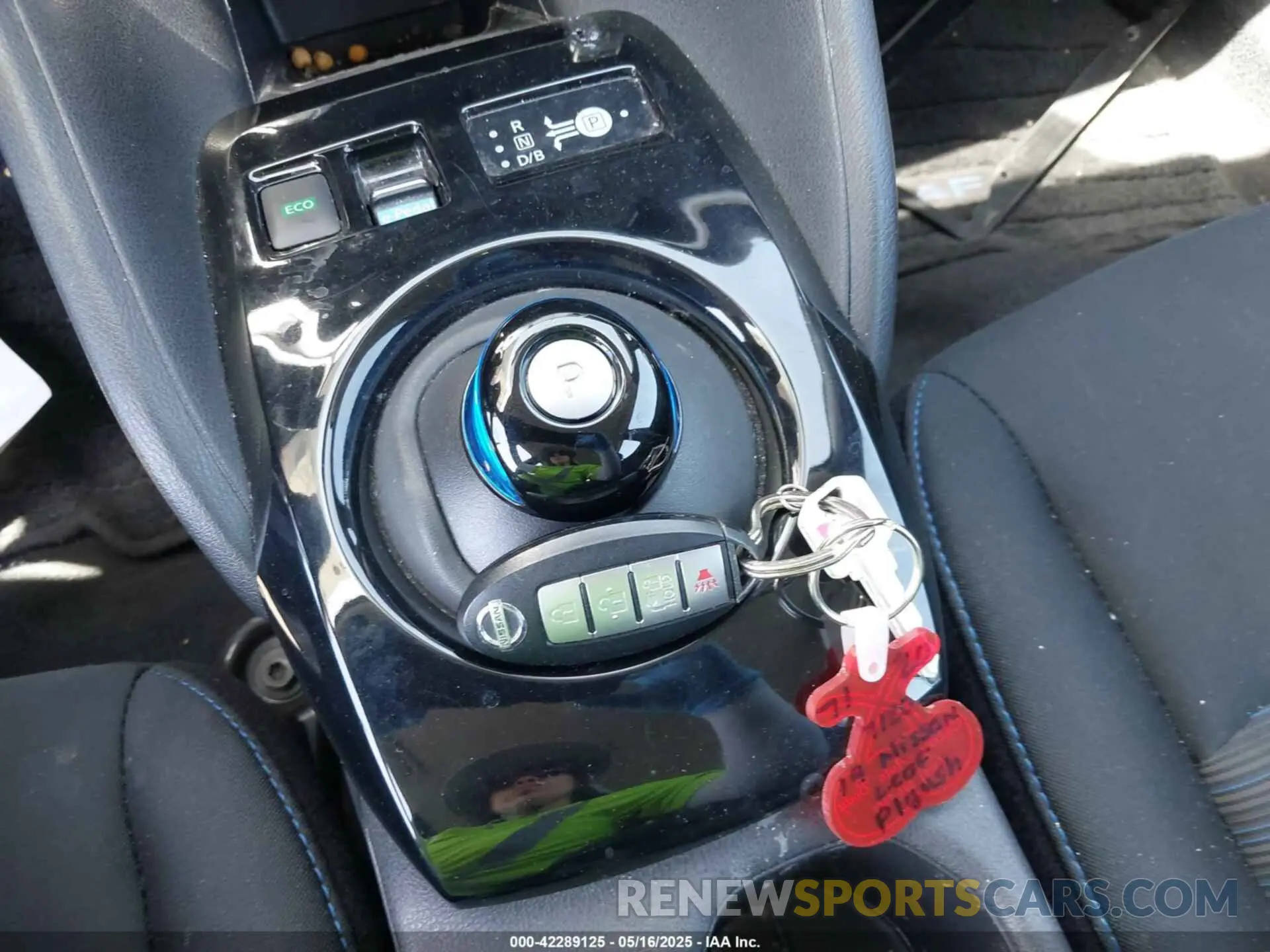 11 Photograph of a damaged car 1N4AZ1CP7KC313224 NISSAN LEAF 2019