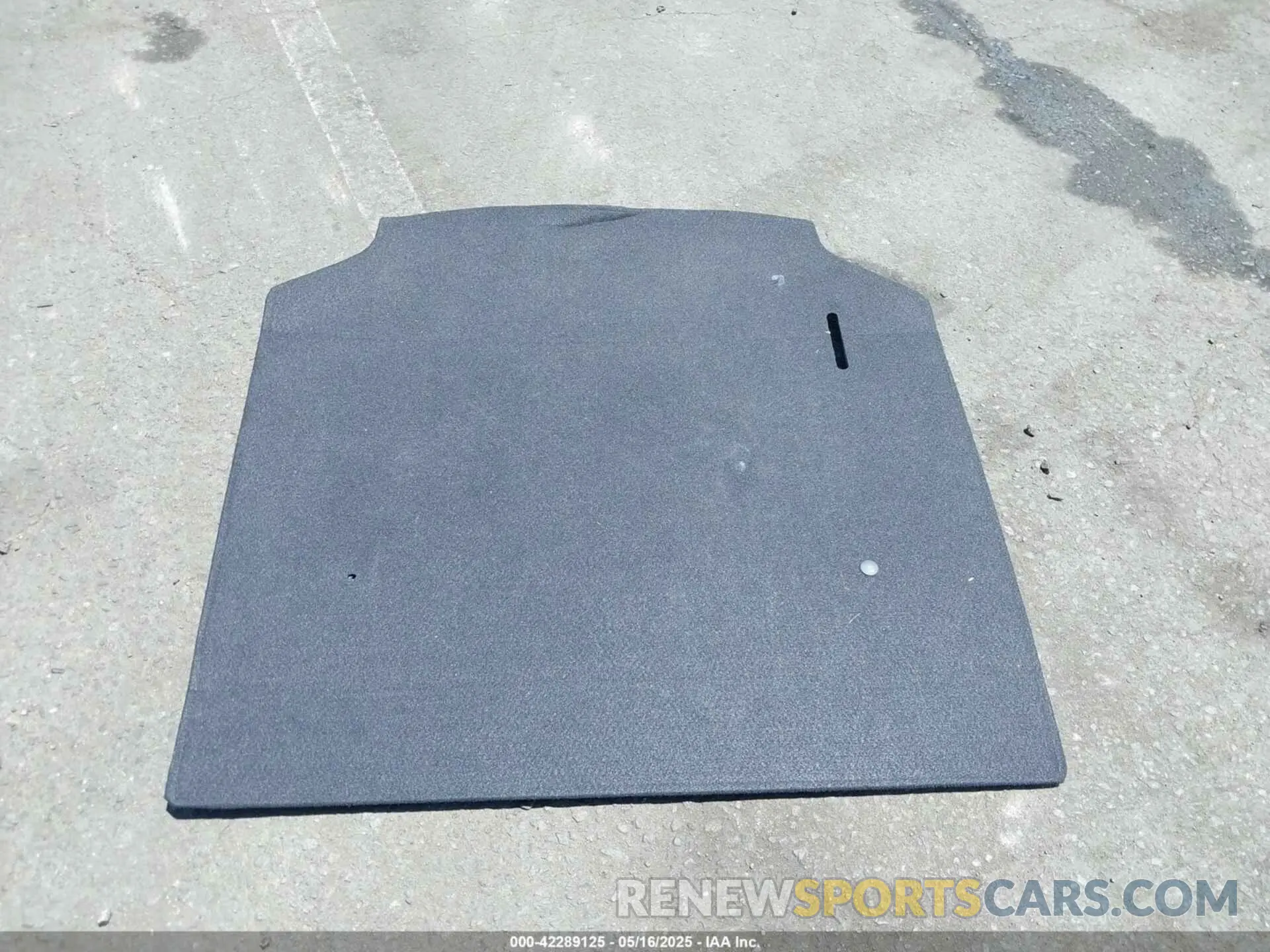 12 Photograph of a damaged car 1N4AZ1CP7KC313224 NISSAN LEAF 2019
