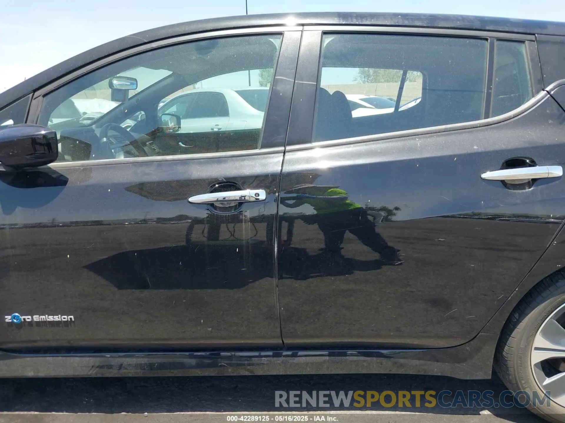 15 Photograph of a damaged car 1N4AZ1CP7KC313224 NISSAN LEAF 2019