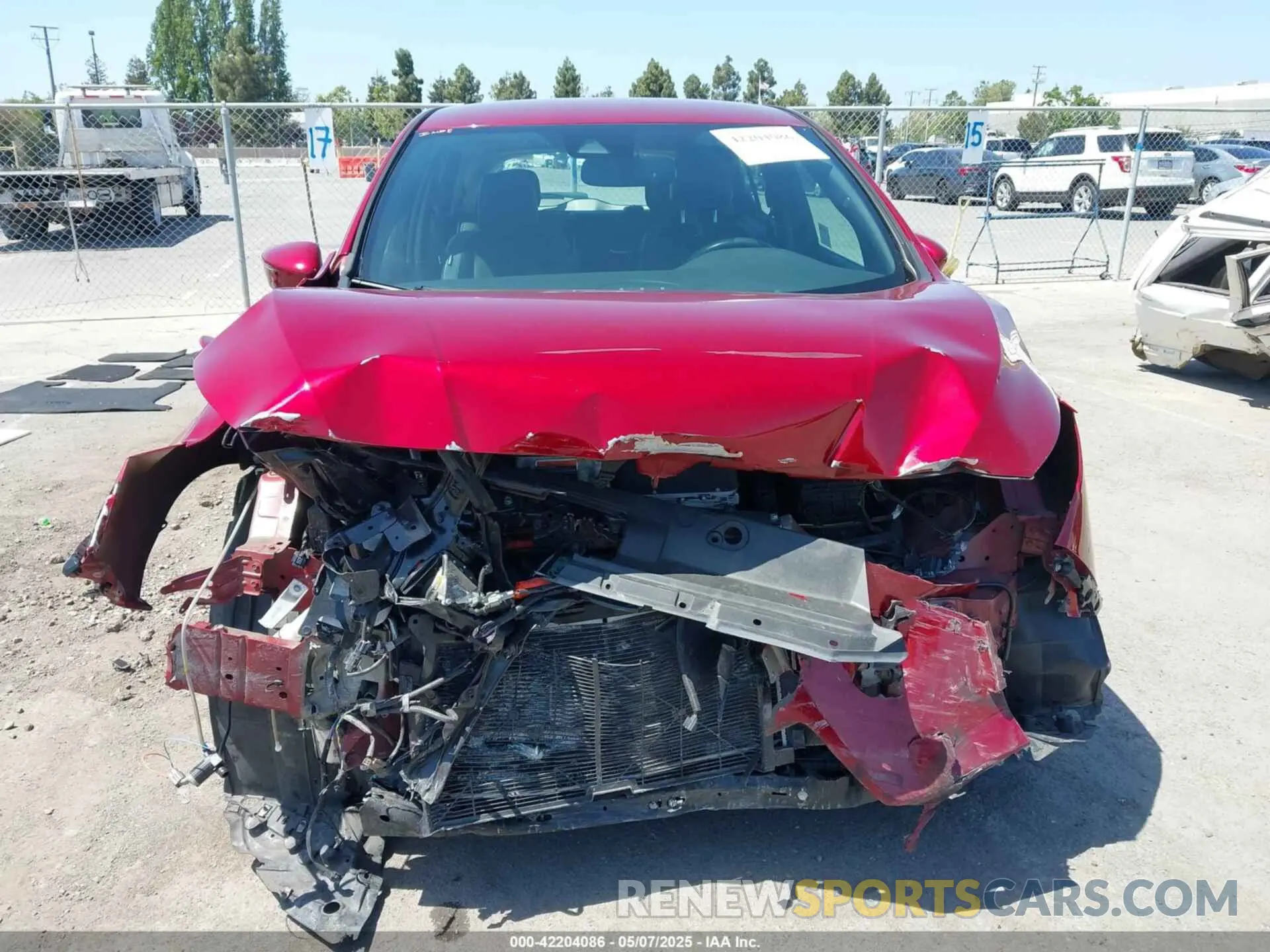 12 Photograph of a damaged car 1N4AZ1CP9KC303424 NISSAN LEAF 2019
