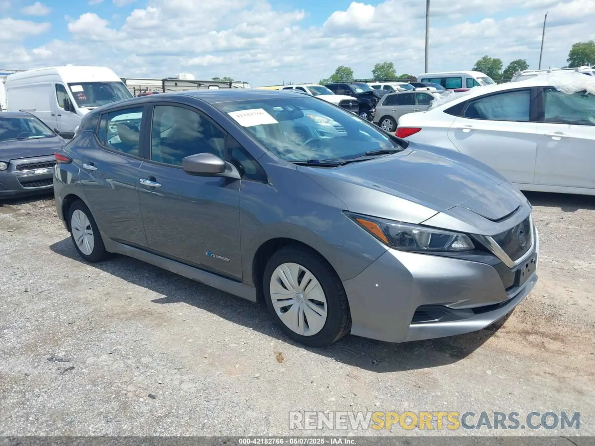 1 Photograph of a damaged car 1N4AZ1CP9KC305660 NISSAN LEAF 2019