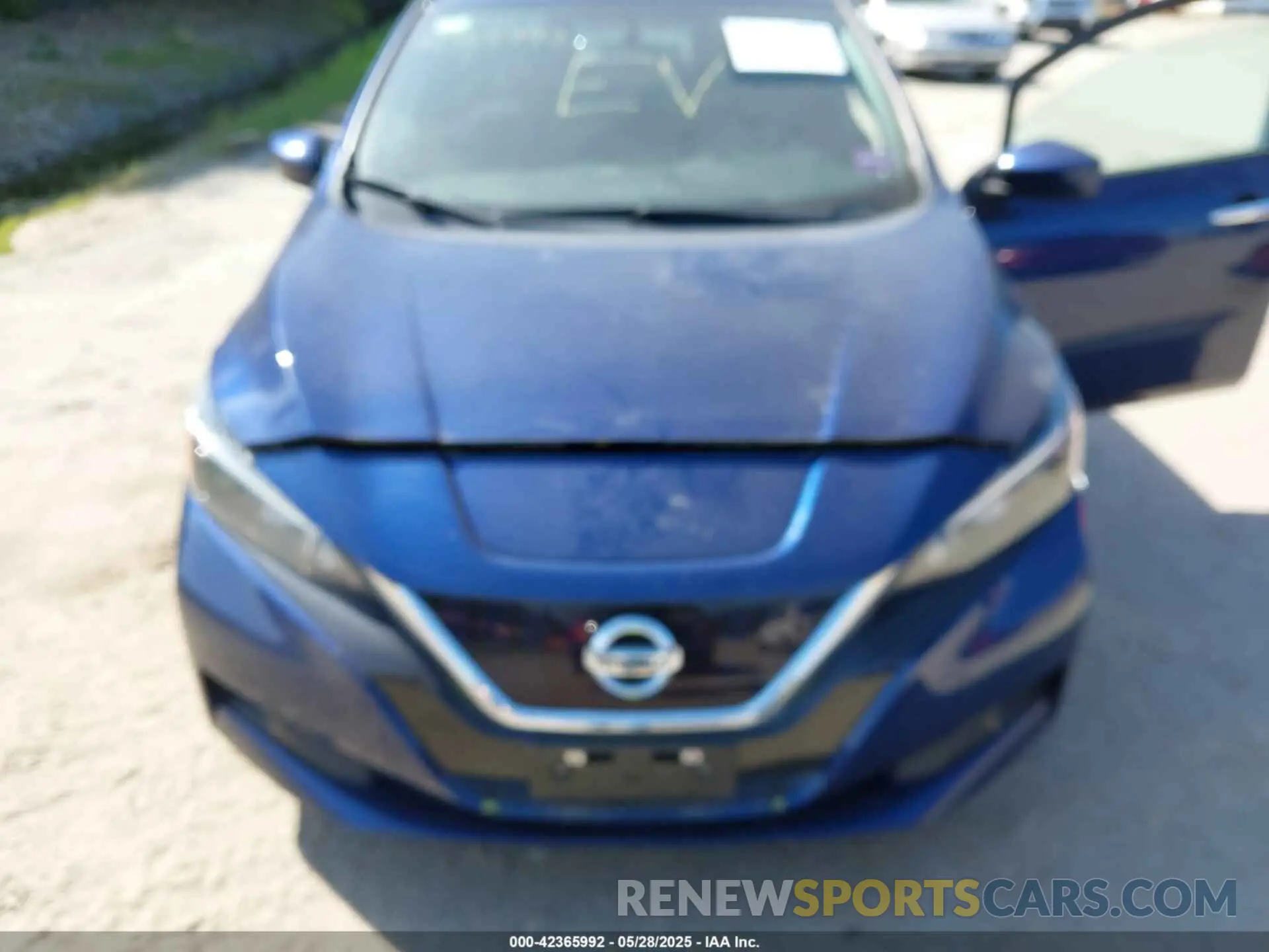 10 Photograph of a damaged car 1N4AZ1CP9KC308428 NISSAN LEAF 2019