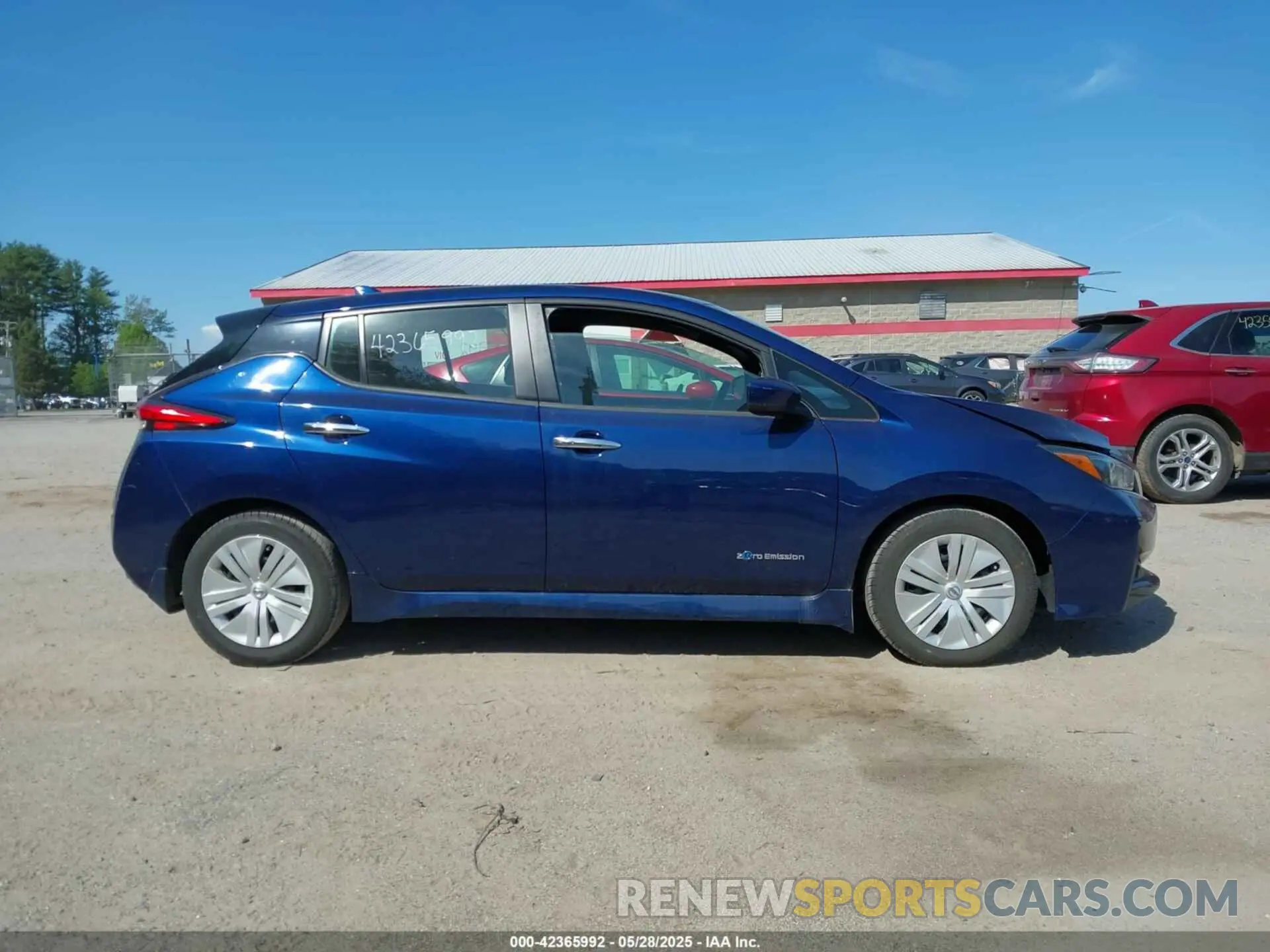 14 Photograph of a damaged car 1N4AZ1CP9KC308428 NISSAN LEAF 2019