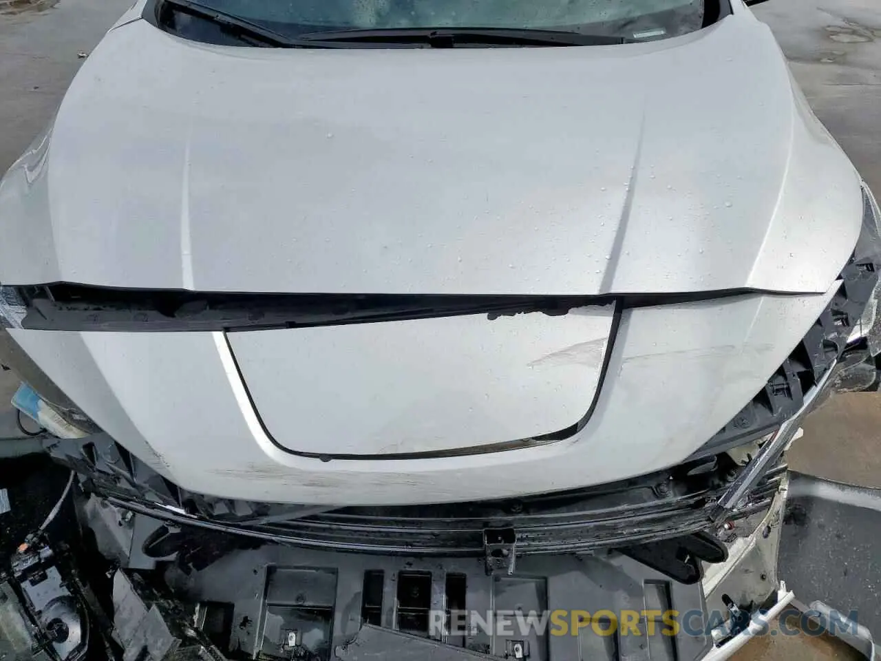 11 Photograph of a damaged car 1N4BZ1CP1KC318620 NISSAN LEAF 2019