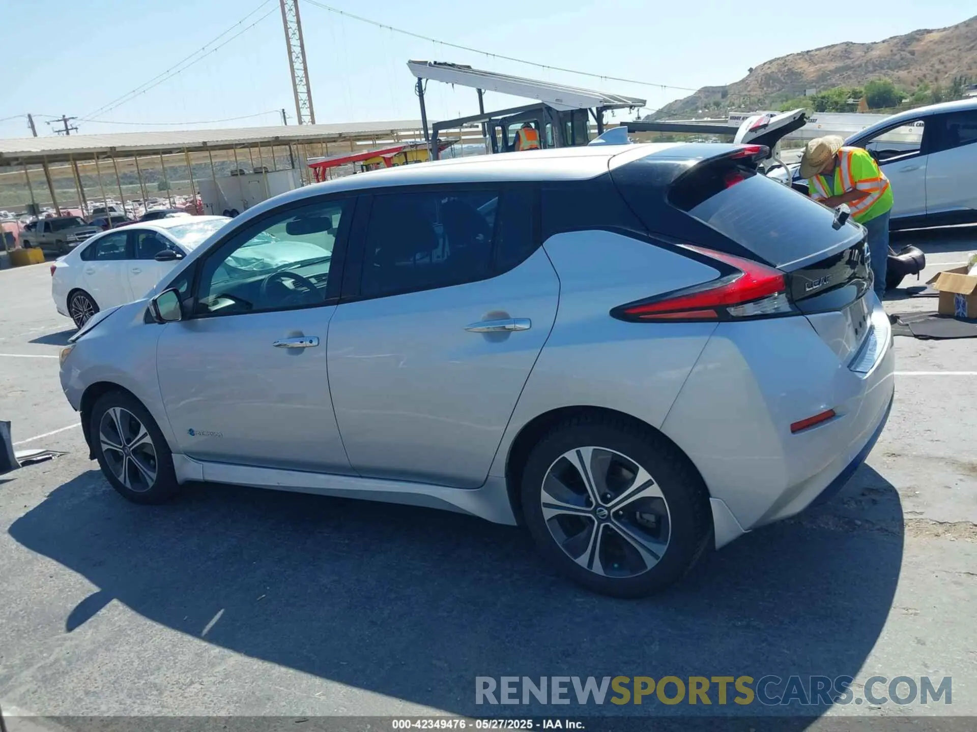 15 Photograph of a damaged car 1N4BZ1CP2KC313488 NISSAN LEAF 2019