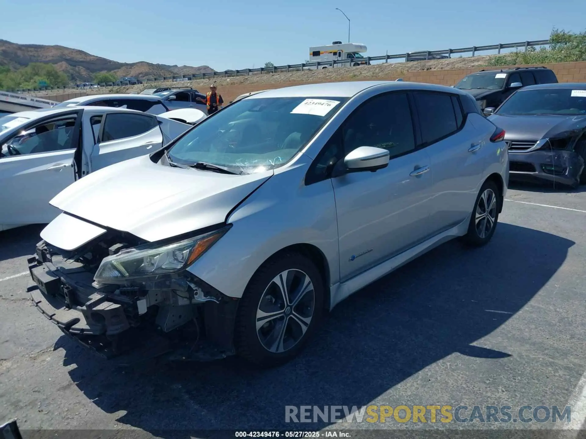 2 Photograph of a damaged car 1N4BZ1CP2KC313488 NISSAN LEAF 2019