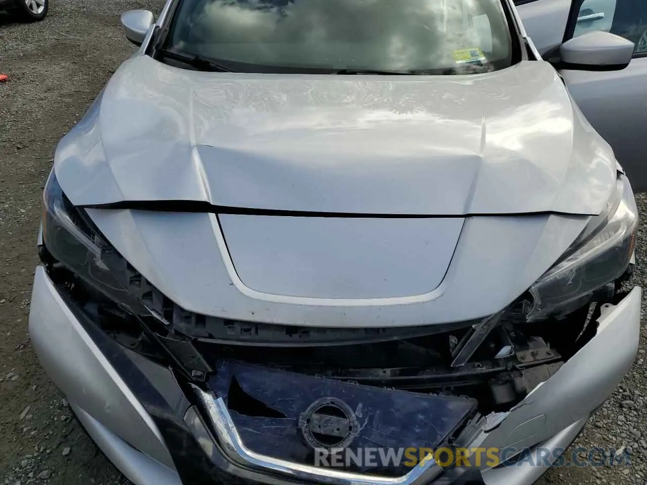 11 Photograph of a damaged car 1N4BZ1CP2KC318447 NISSAN LEAF 2019